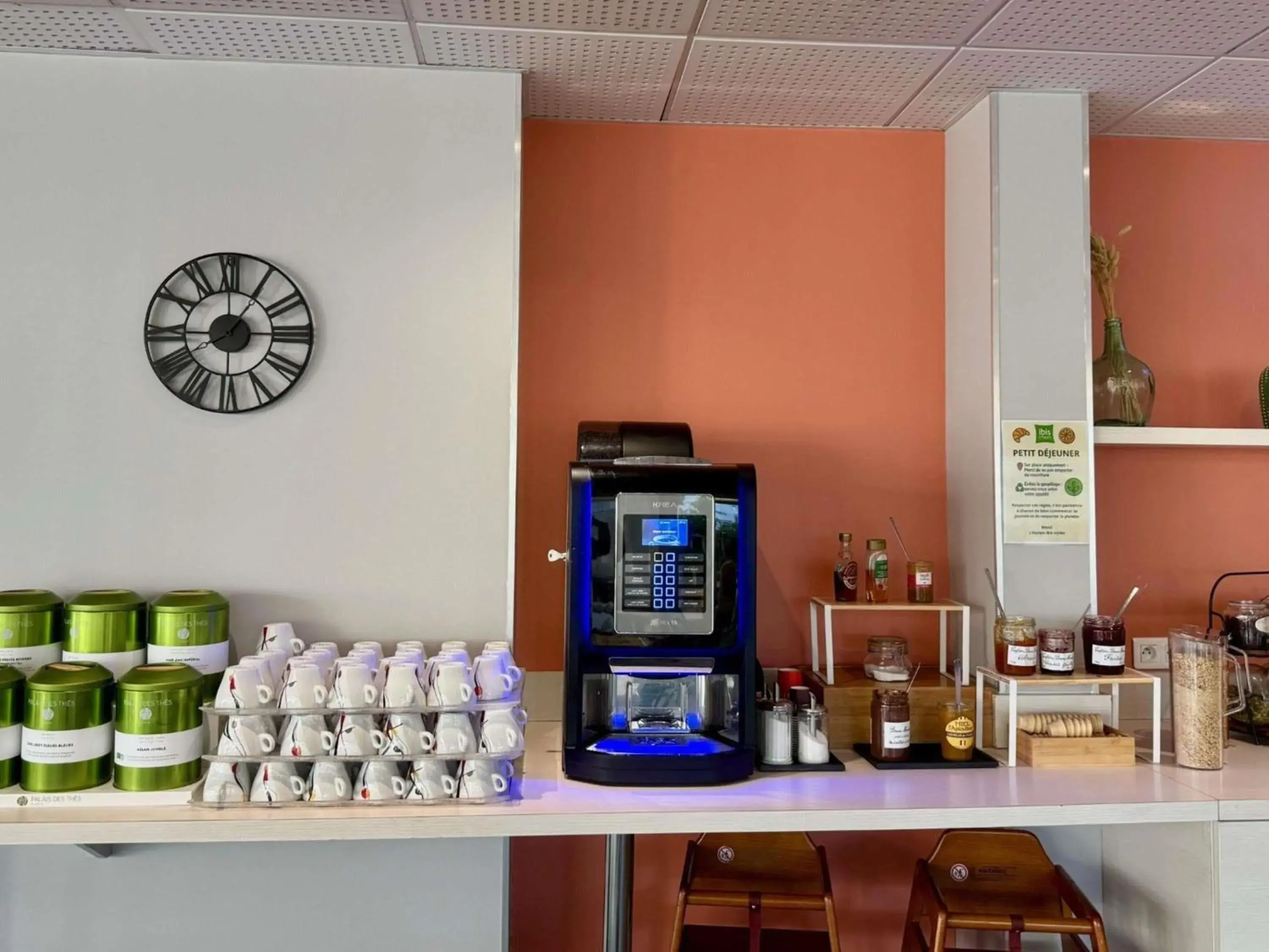 Breakfast in ibis Styles Marseille Aéroport Breakfast in ibis Styles Marseille Aéroport