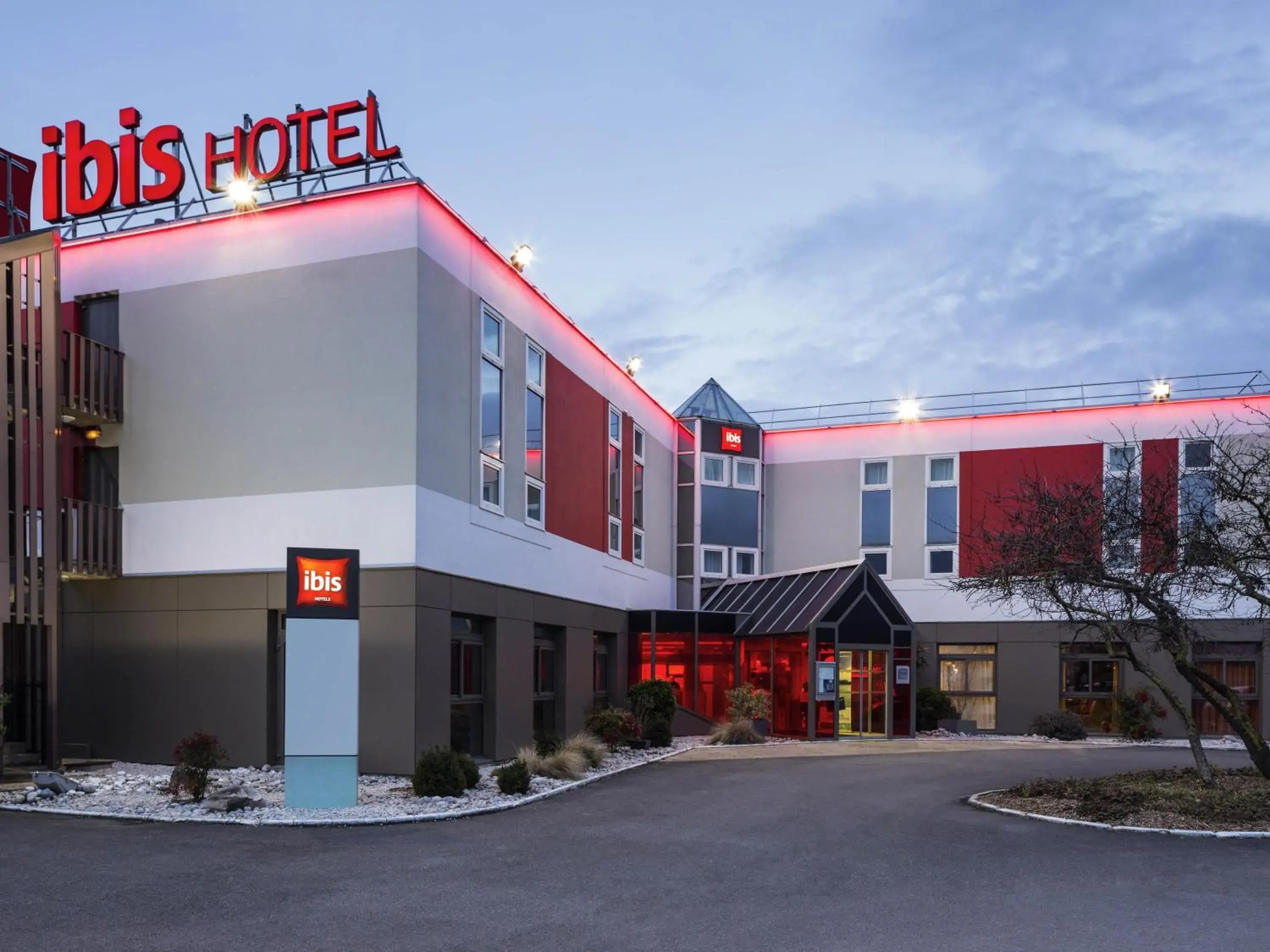 Property building in ibis Aulnay Paris Nord Expo Property building in ibis Aulnay Paris Nord Expo