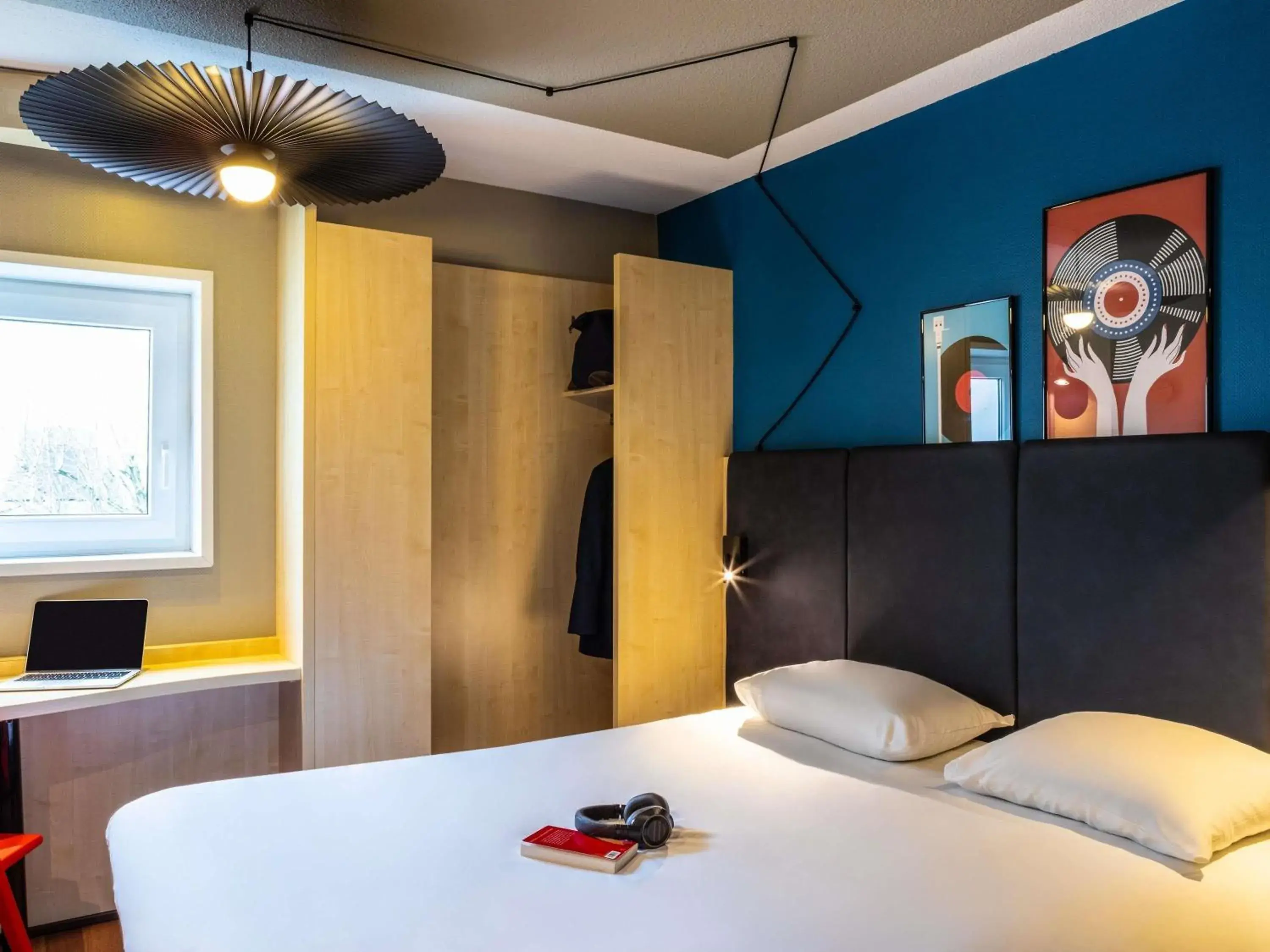 Property building, Bed in ibis Aulnay Paris Nord Expo Property building, Bed in ibis Aulnay Paris Nord Expo