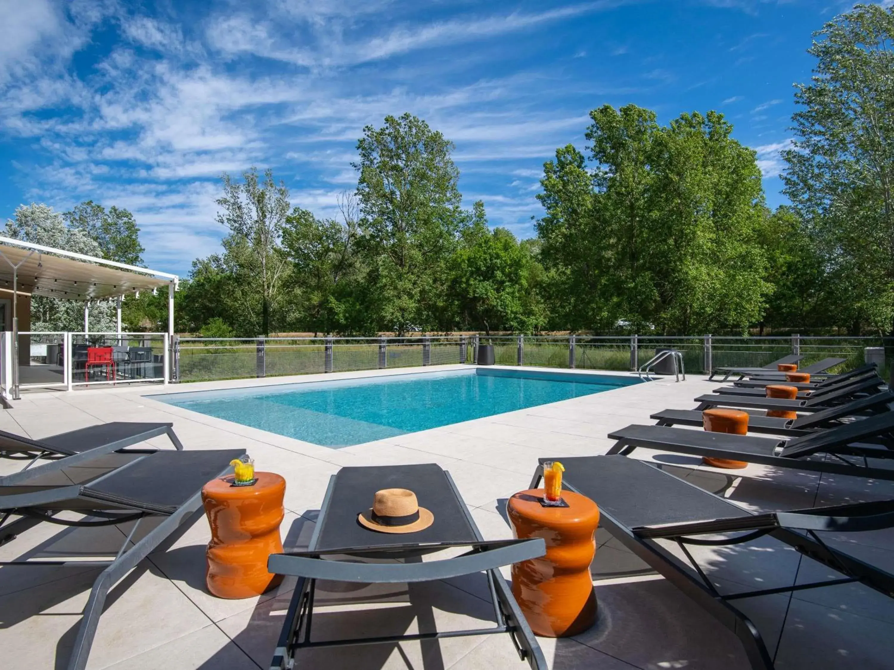Pool view in ibis Golfe de Saint-Tropez Pool view in ibis Golfe de Saint-Tropez