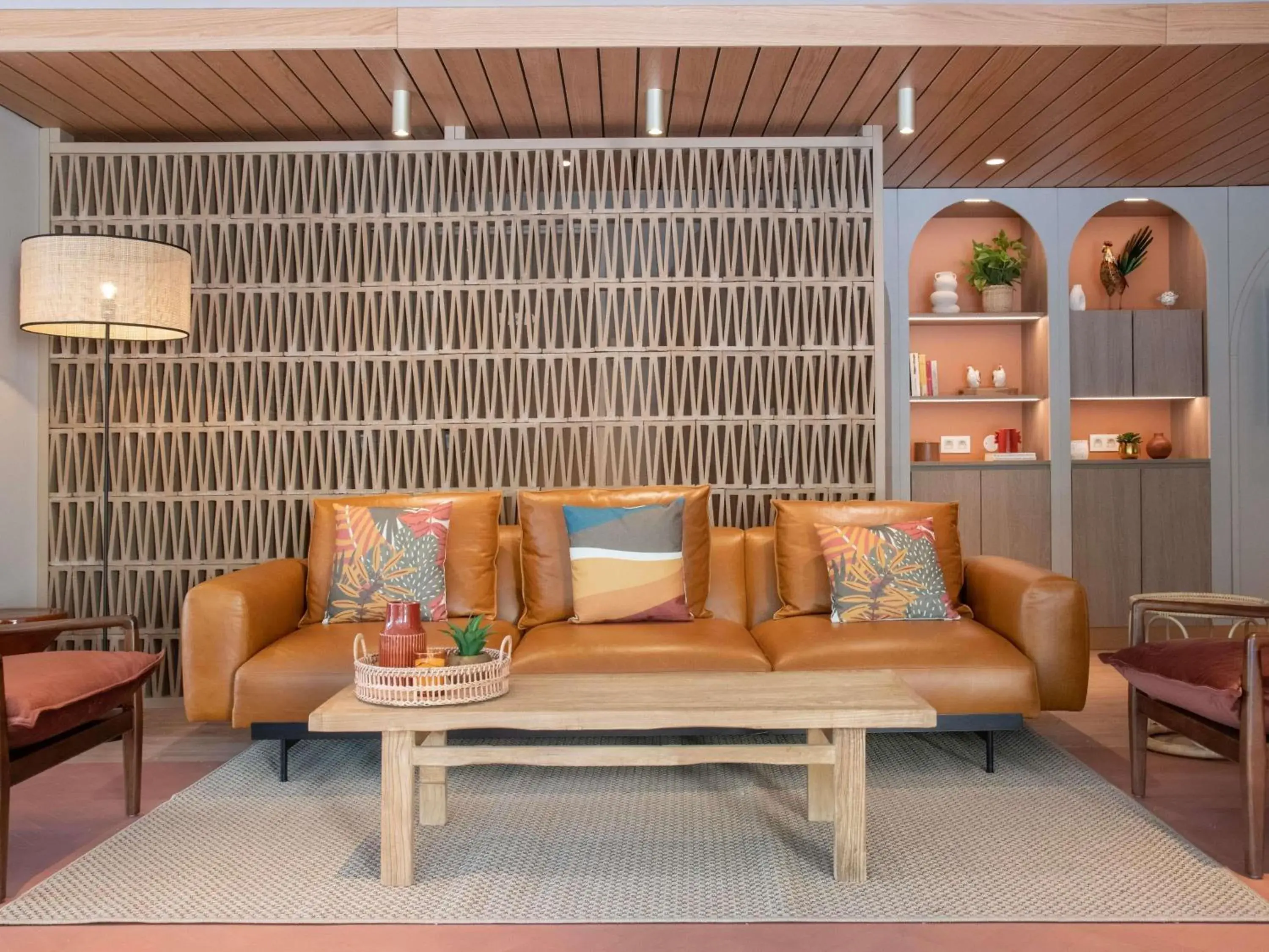 Lounge or bar in ibis Golfe de Saint-Tropez Lounge or bar in ibis Golfe de Saint-Tropez