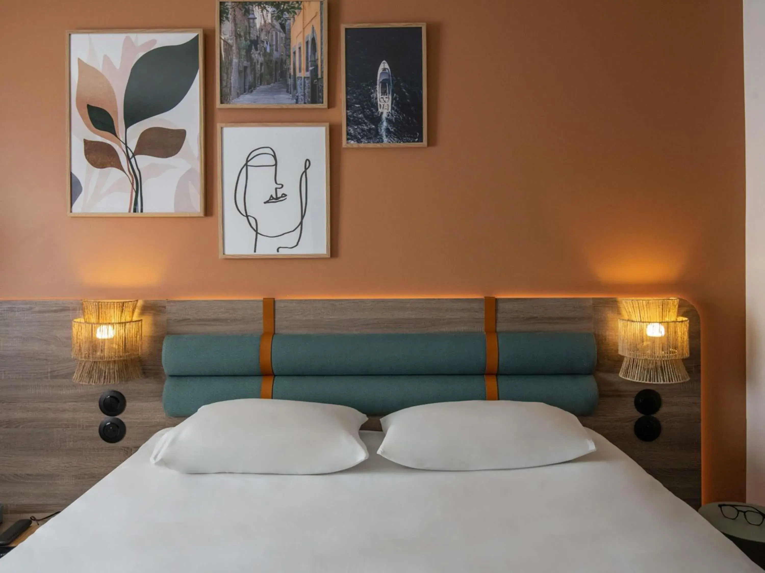 Bedroom, Bed in ibis Golfe de Saint-Tropez Bedroom, Bed in ibis Golfe de Saint-Tropez