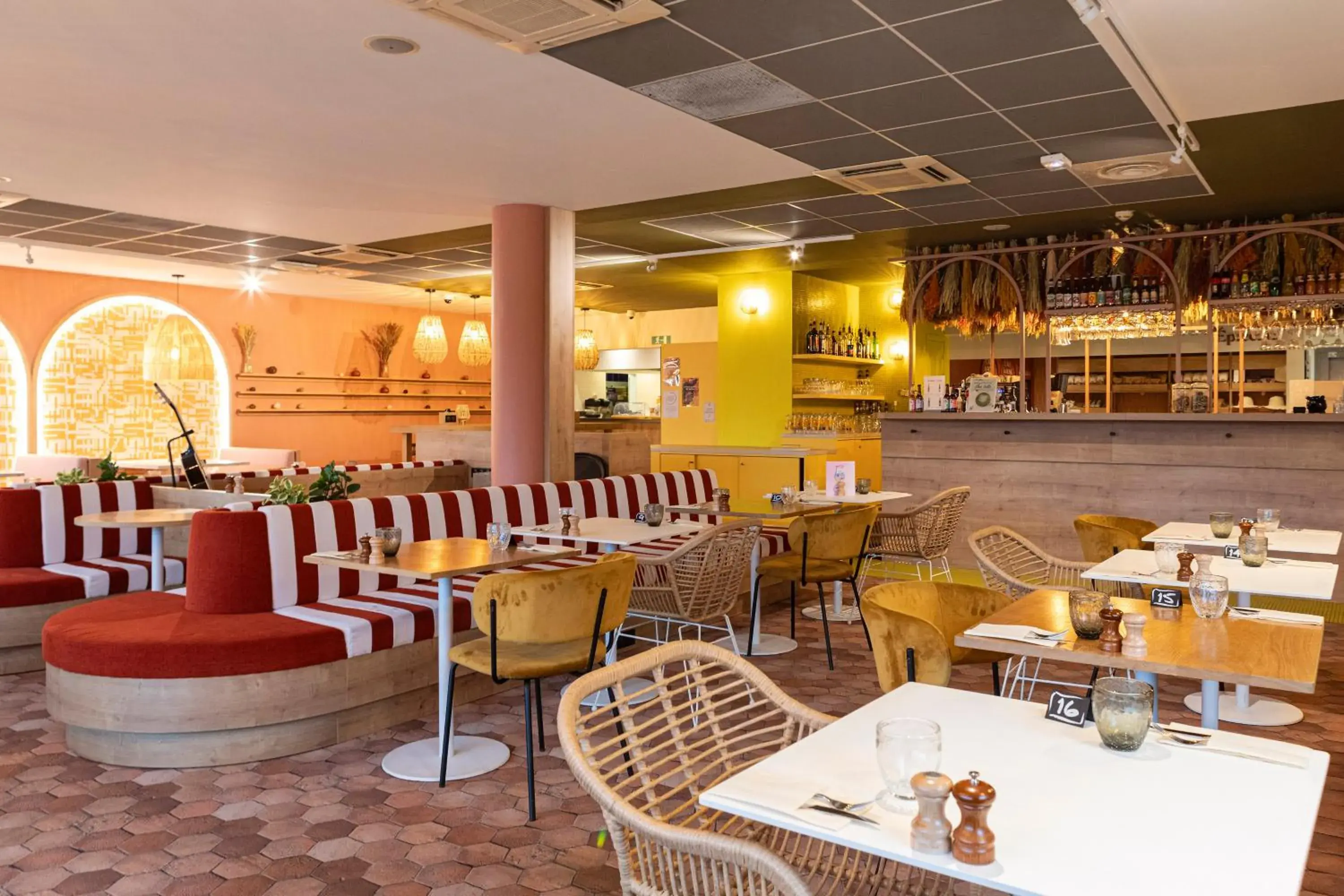 Restaurant/places to eat in ibis Istres Trigance Restaurant/places to eat in ibis Istres Trigance