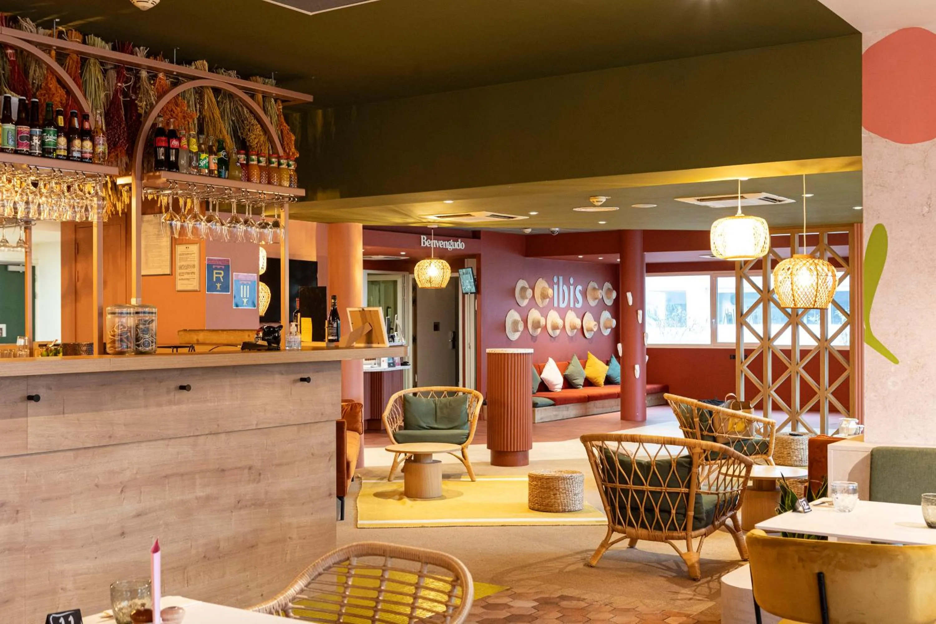 Lobby or reception in ibis Istres Trigance