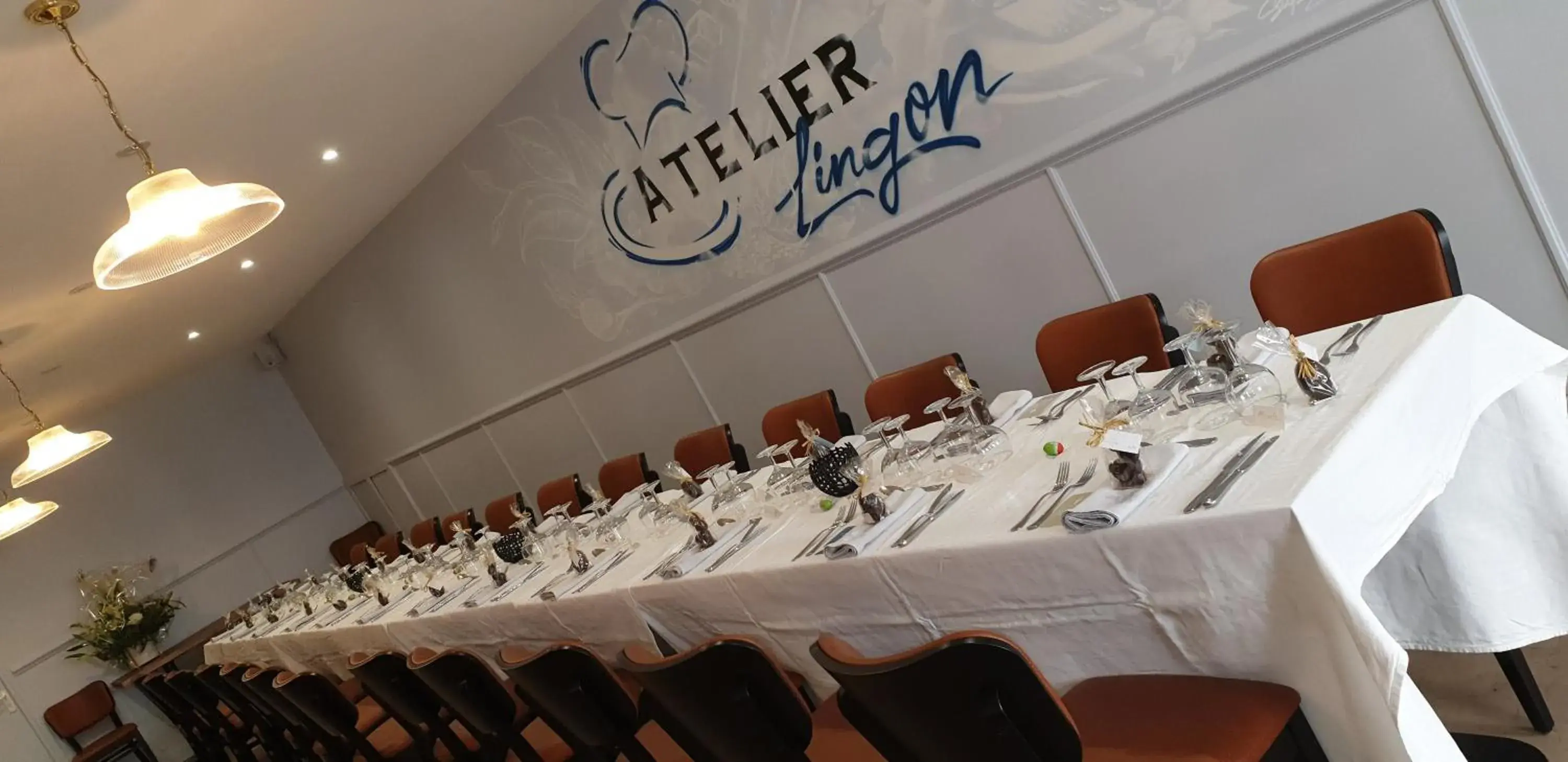 Restaurant/places to eat in Logis Grand Hôtel De L'Europe Restaurant/places to eat in Logis Grand Hôtel De L'Europe