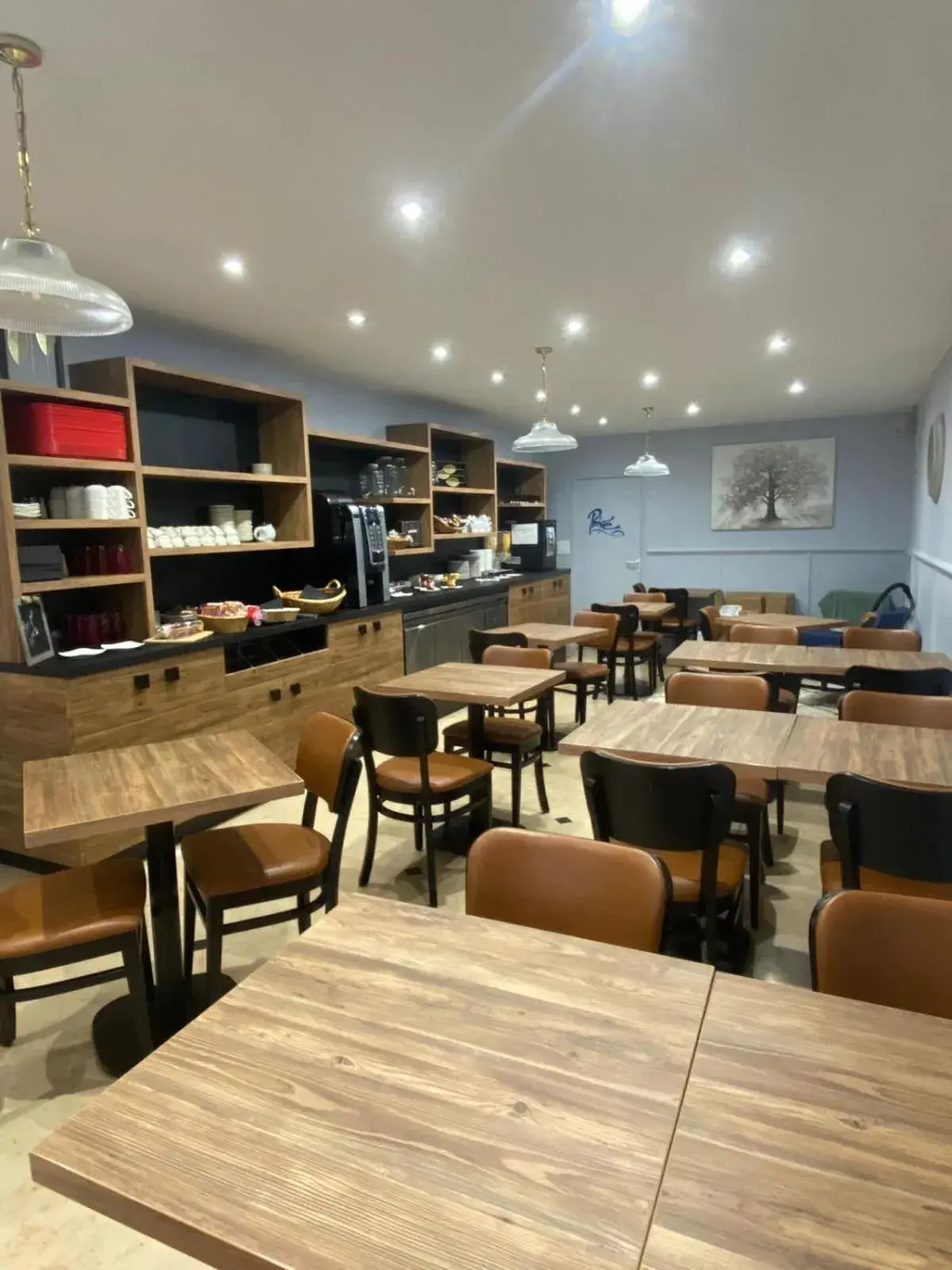 Breakfast in Logis Grand Hôtel De L'Europe Breakfast in Logis Grand Hôtel De L'Europe