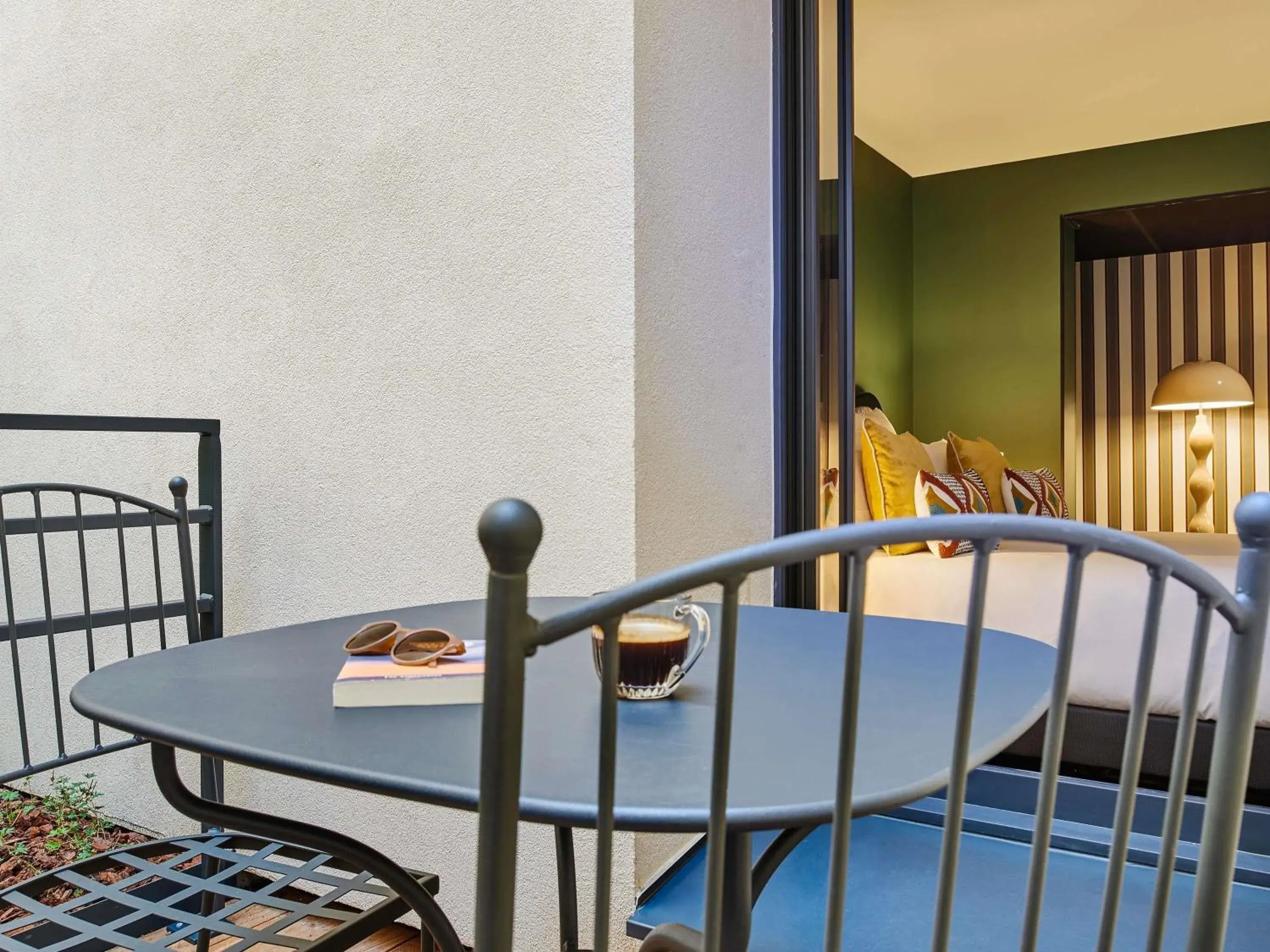 Bedroom in Mercure Paris Butte Montmartre Basilique Bedroom in Mercure Paris Butte Montmartre Basilique