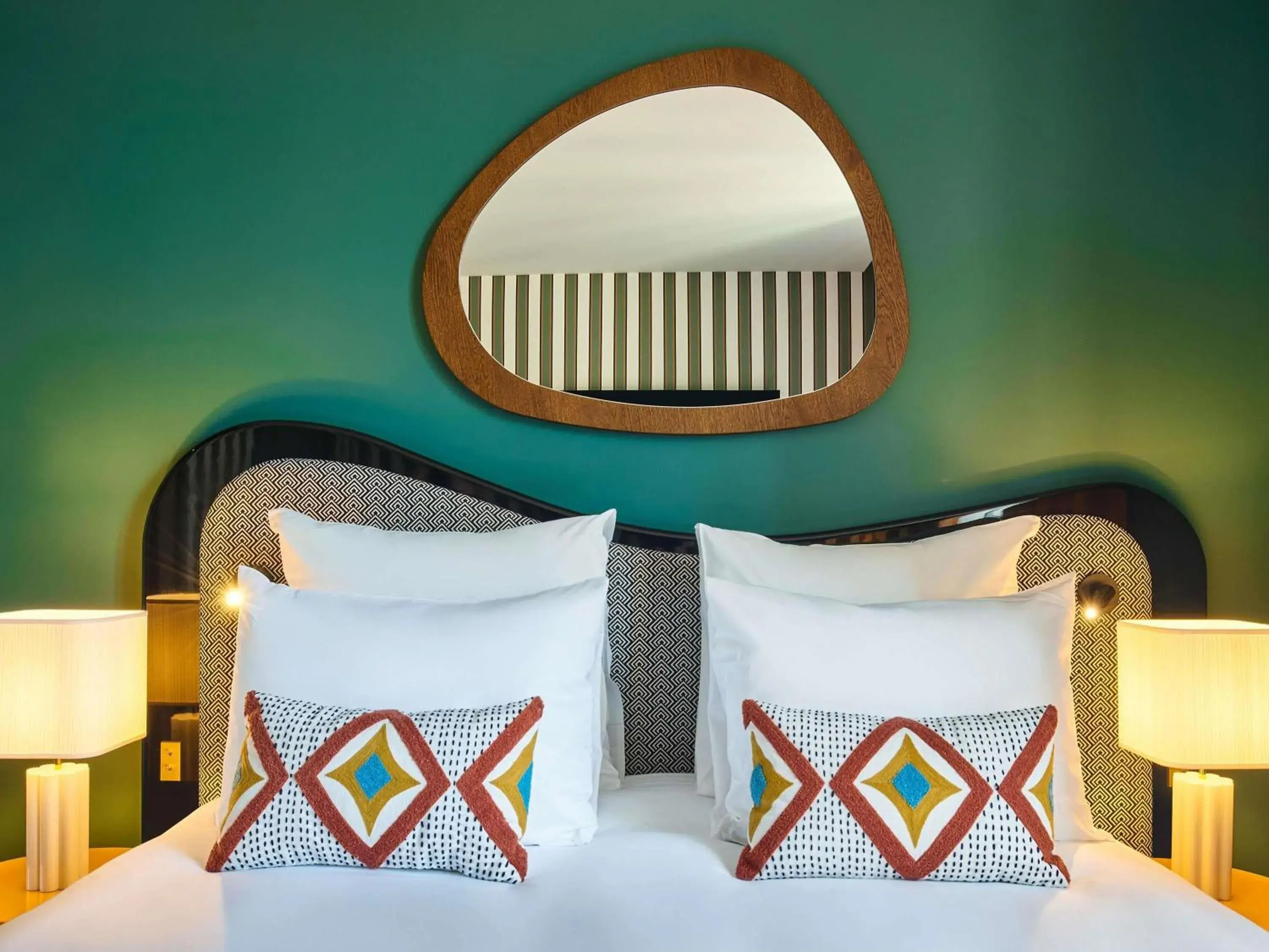 Bedroom, Bed in Mercure Paris Butte Montmartre Basilique Bedroom, Bed in Mercure Paris Butte Montmartre Basilique