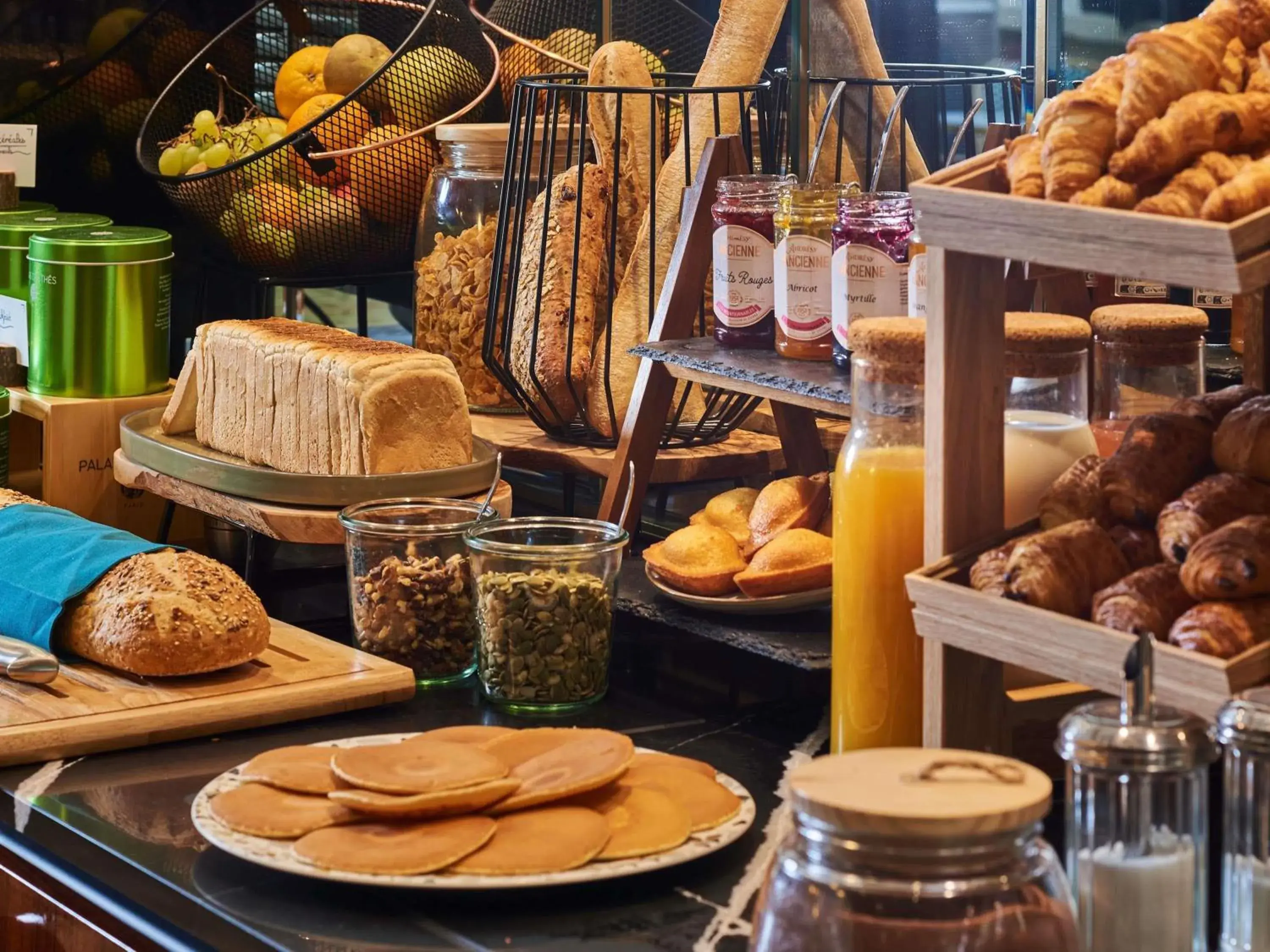 Breakfast in Mercure Paris Butte Montmartre Basilique Breakfast in Mercure Paris Butte Montmartre Basilique