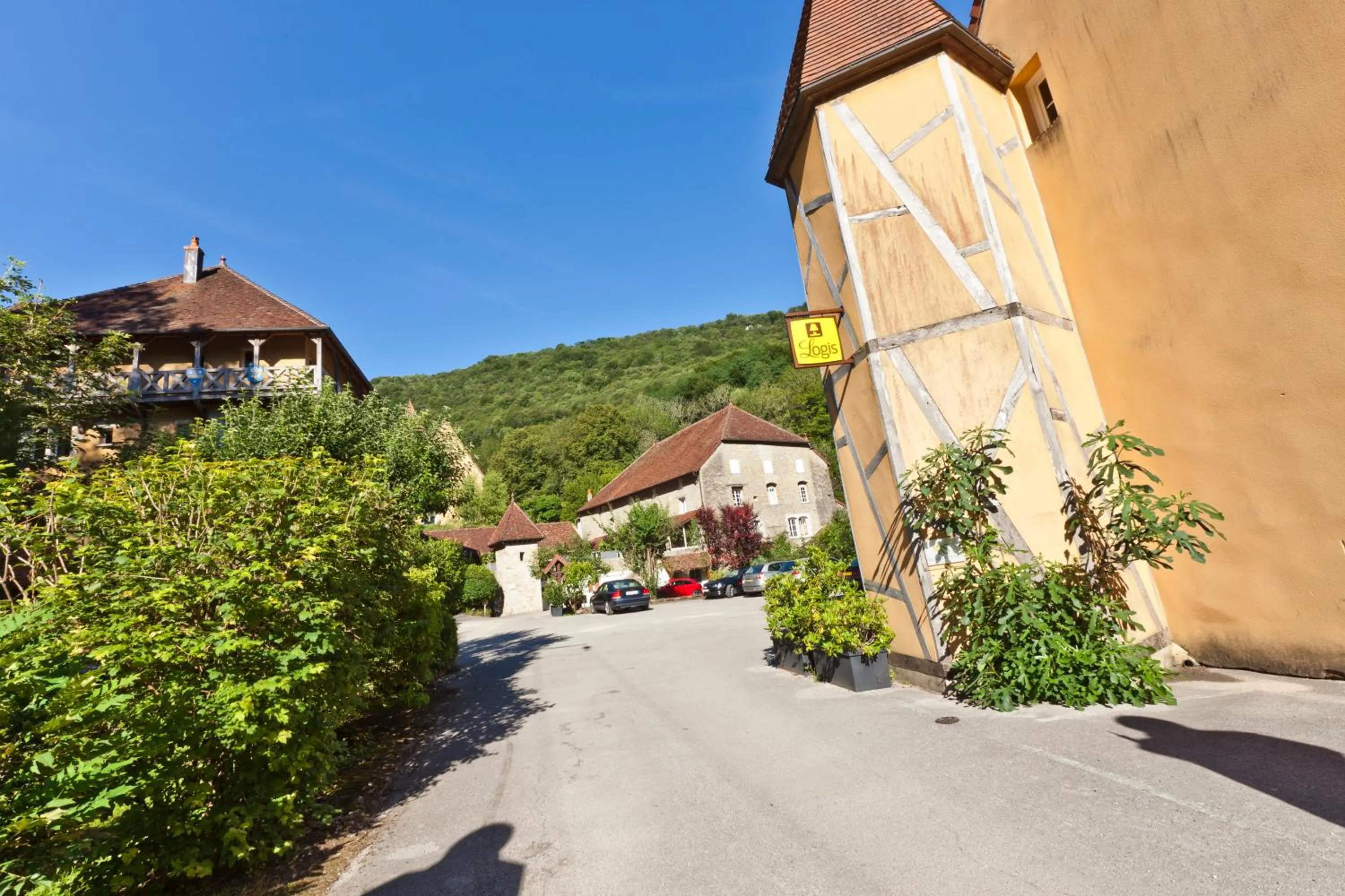 Facade/entrance in Castel Damandre - Demeures & Châteaux
