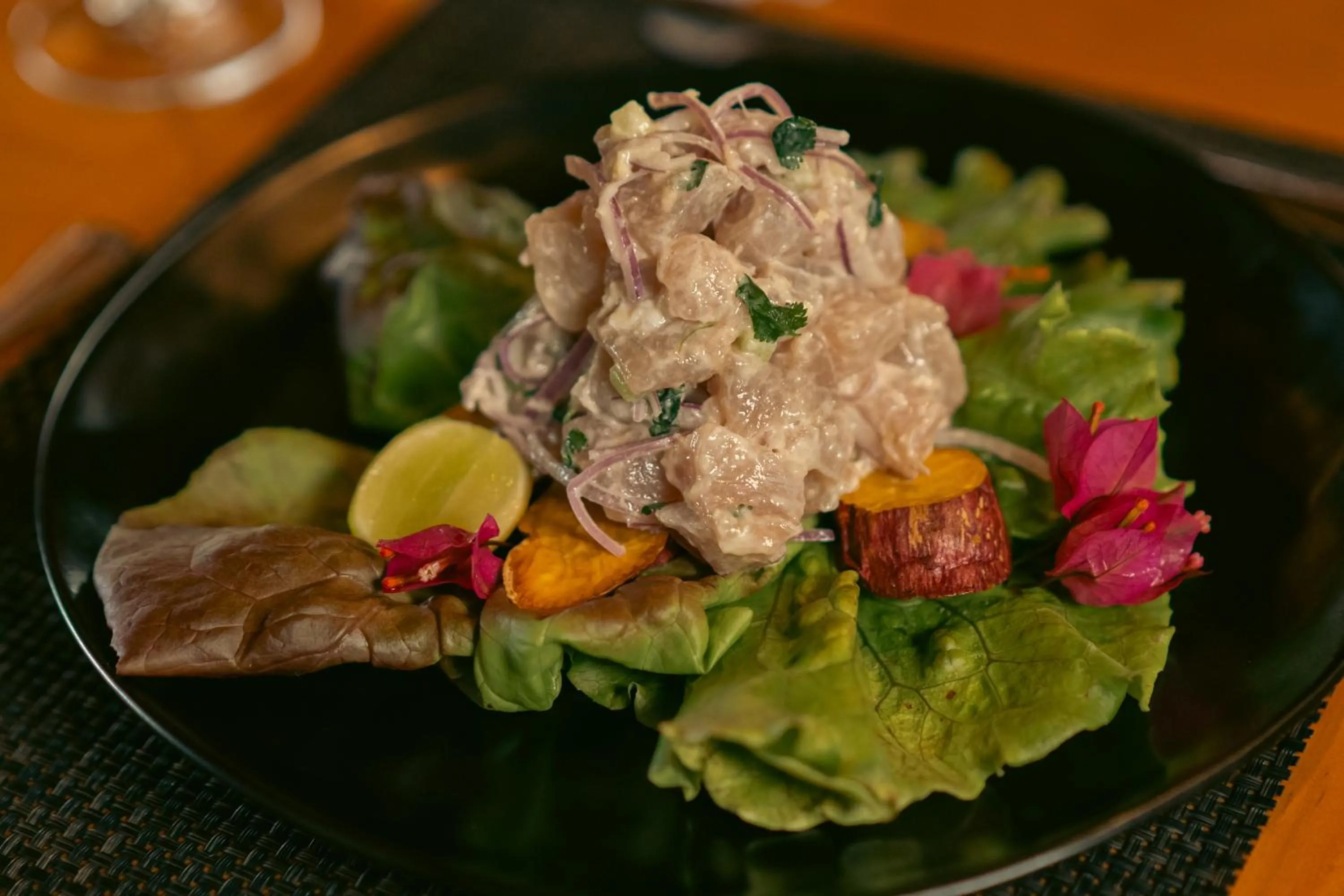 Restaurant/places to eat in Hotel Hare Uta