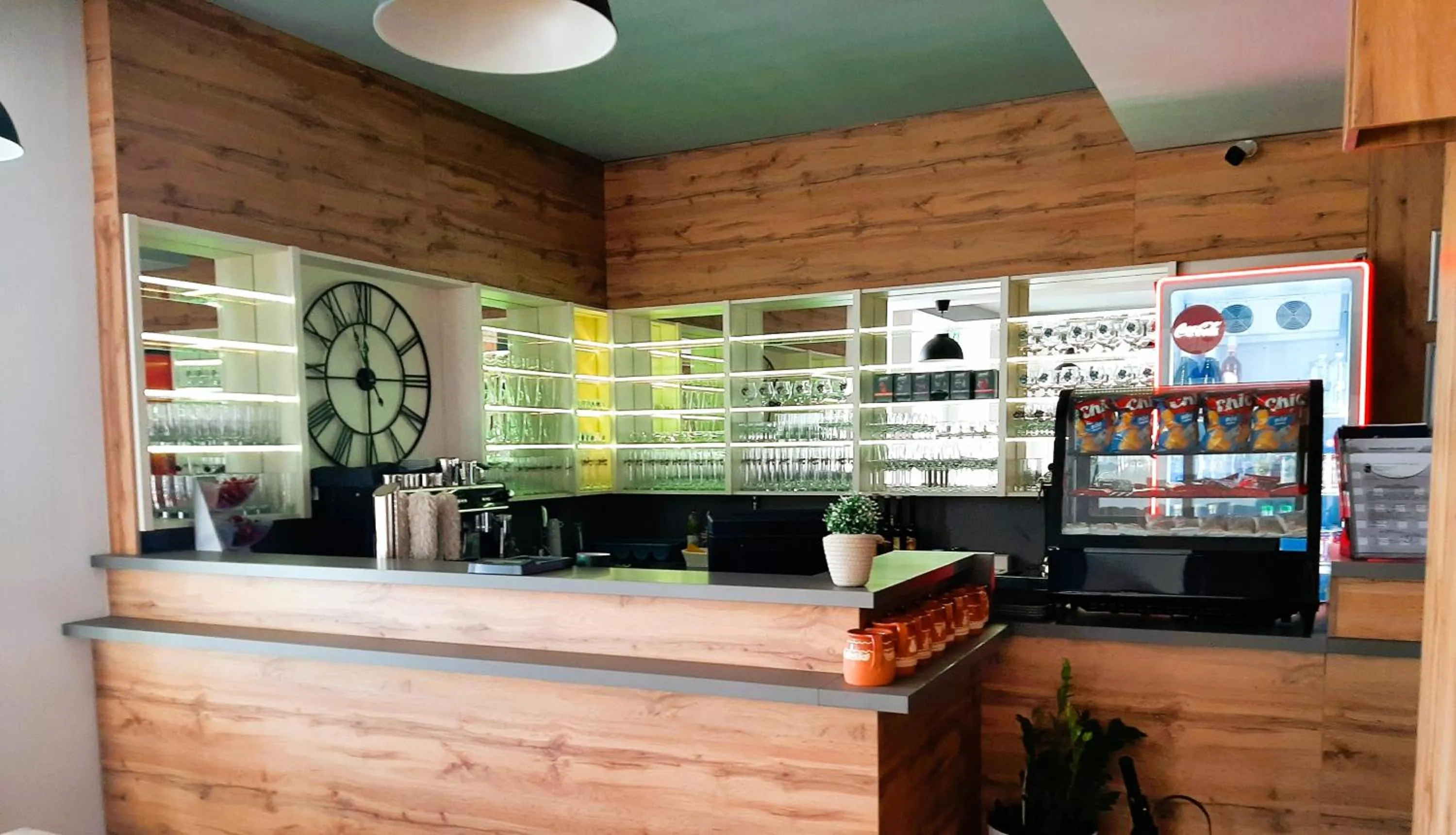 Lounge or bar in Zsóry Liget Camping & Resort