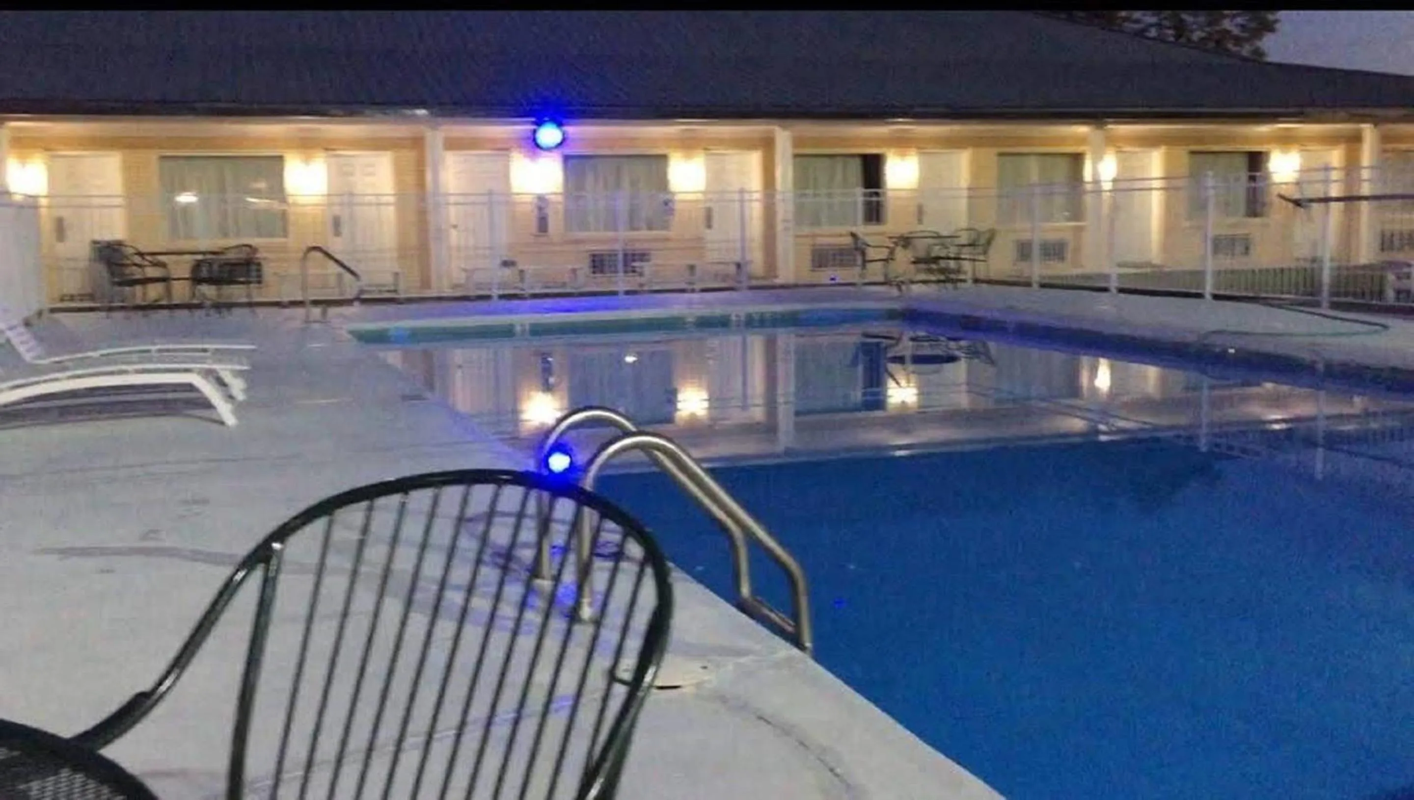 BBQ facilities in Stay Express Inn & Suites Demopolis