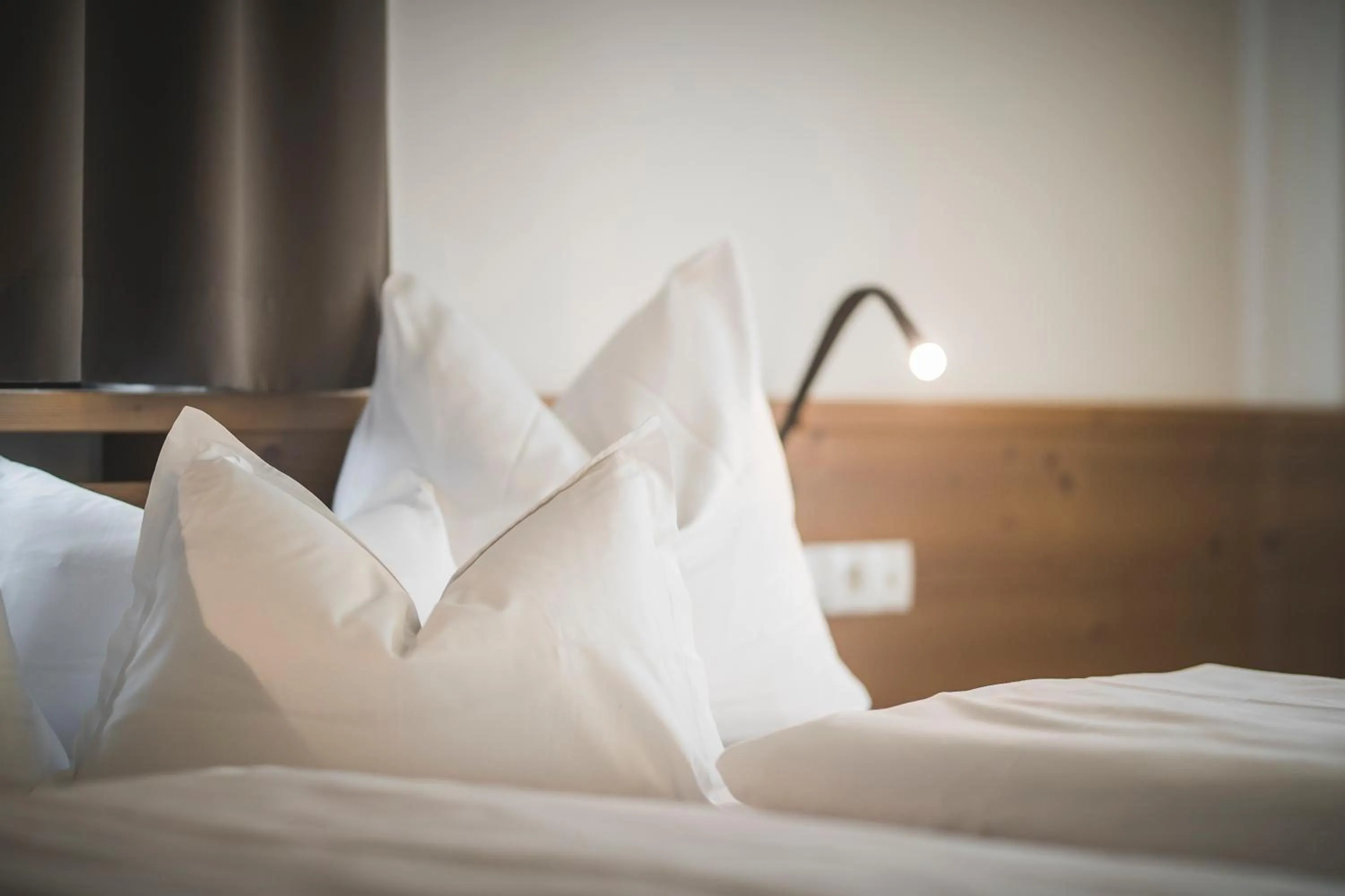 Bed in Hotel Alpenhof