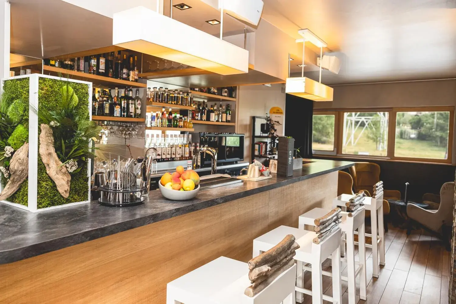 Lounge or bar in Le Grand Aigle Hotel & Spa**** Lounge or bar in Le Grand Aigle Hotel & Spa****