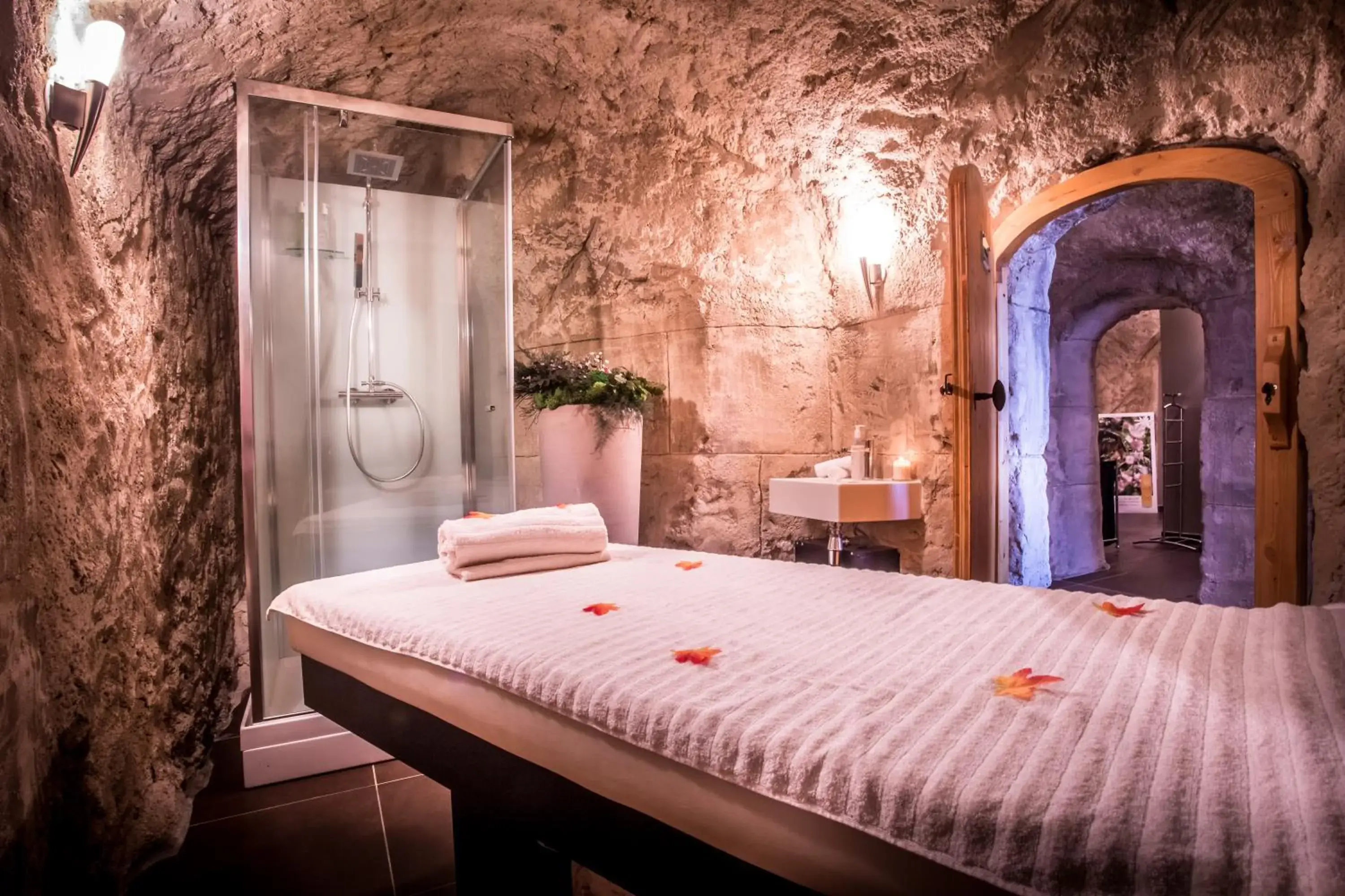 Massage, Bed in Le Grand Aigle Hotel & Spa**** Massage, Bed in Le Grand Aigle Hotel & Spa****