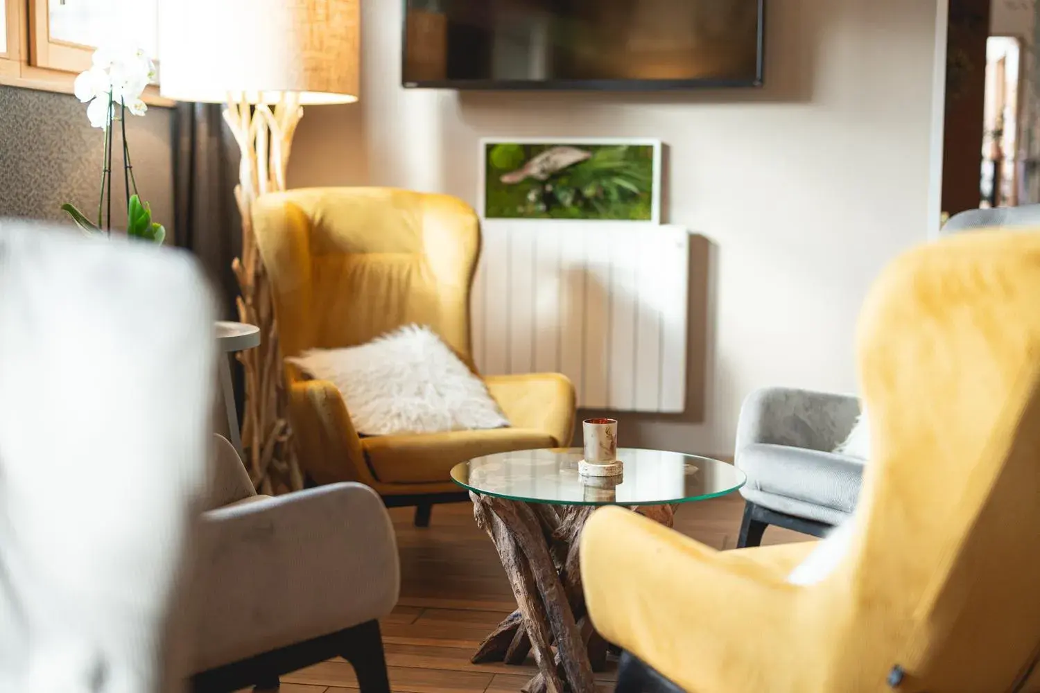 Lounge or bar in Le Grand Aigle Hotel & Spa**** Lounge or bar in Le Grand Aigle Hotel & Spa****