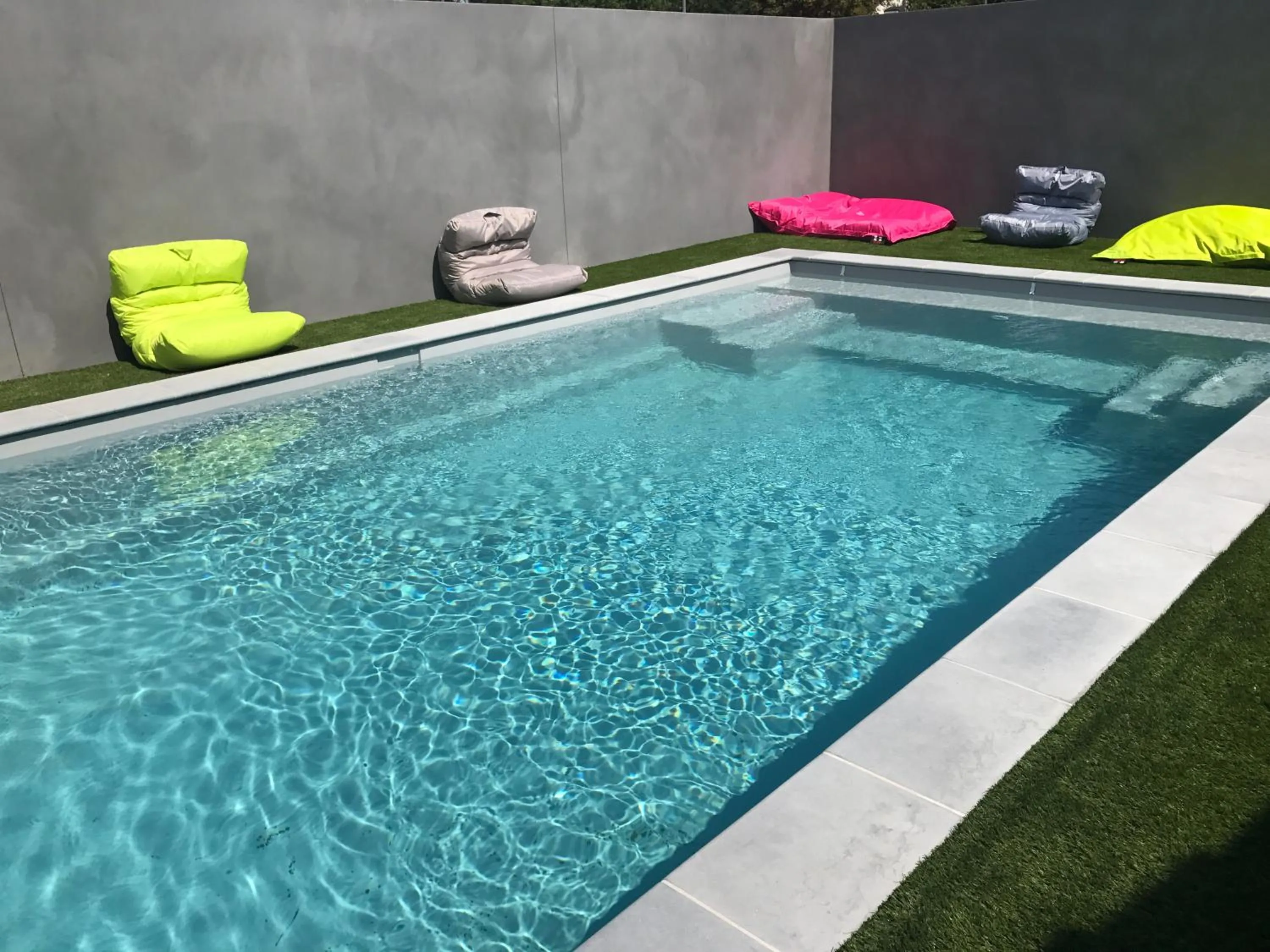 Swimming pool in Kyriad Direct Agen