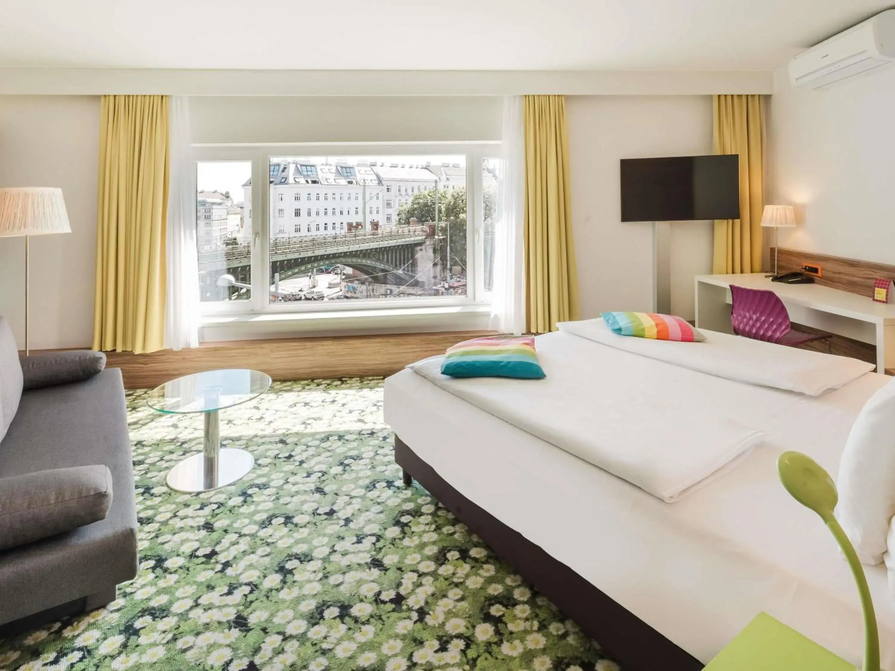 Bedroom, Bed in Ibis Styles Wien City Bedroom, Bed in Ibis Styles Wien City