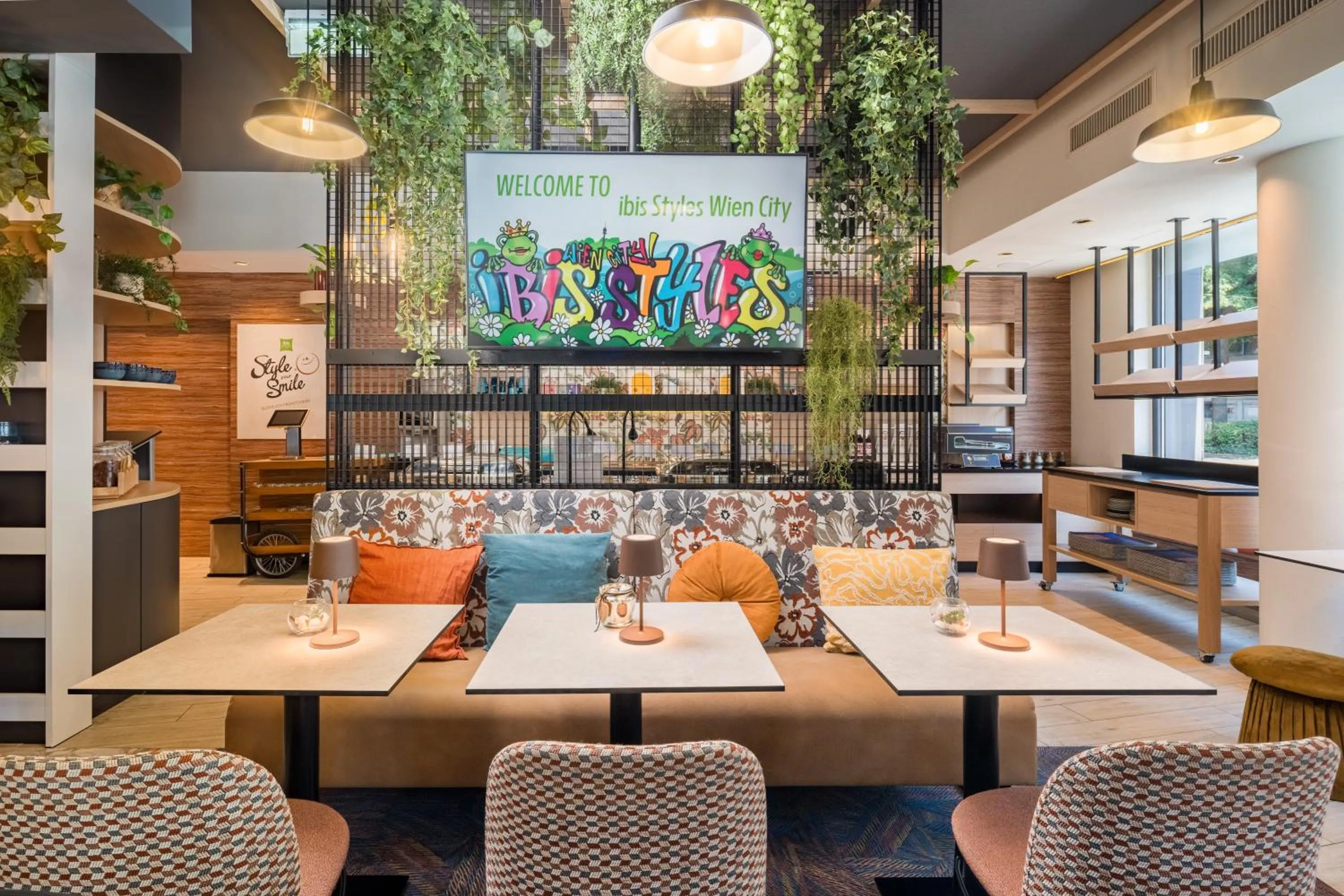 Lounge or bar in Ibis Styles Wien City