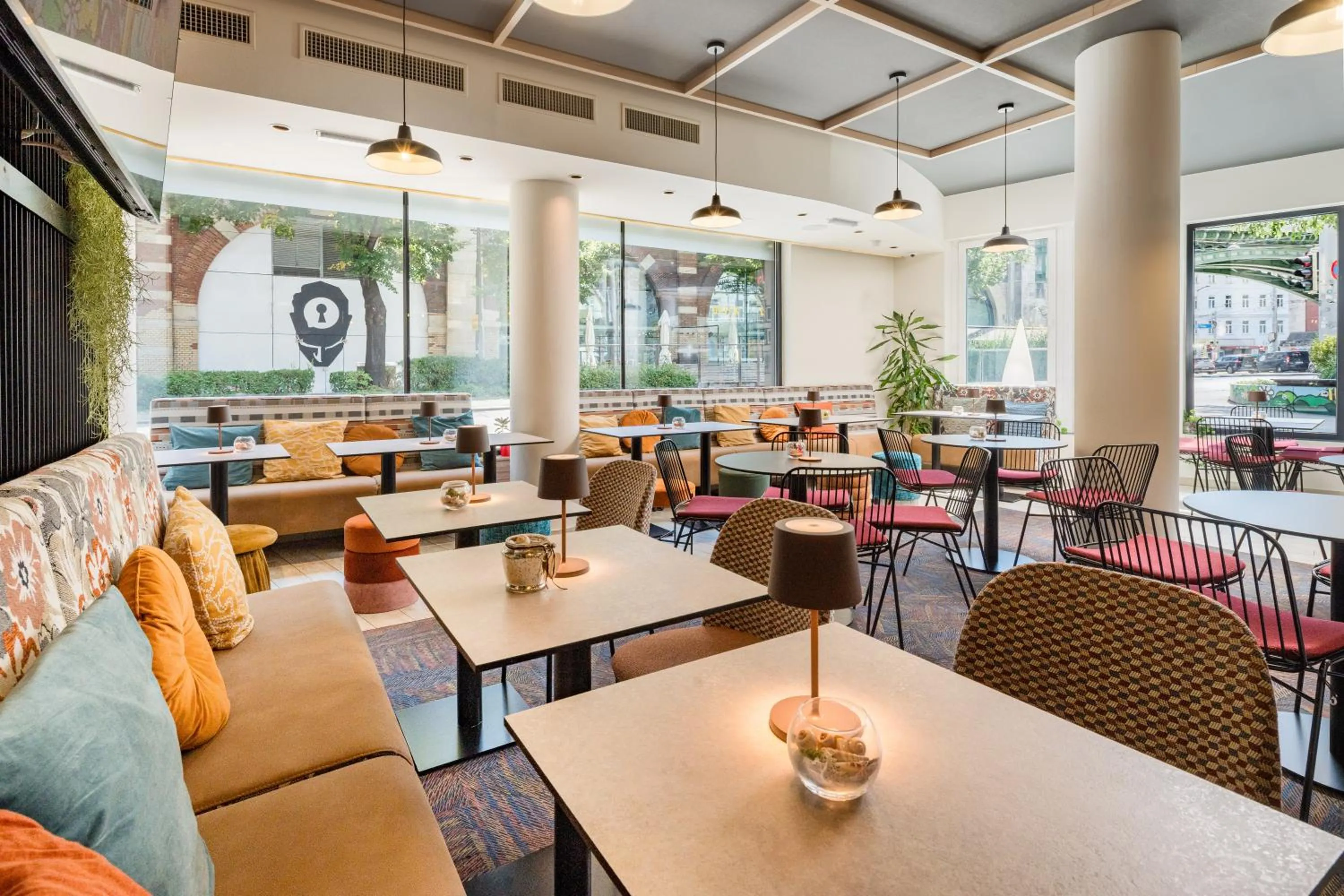 Lounge or bar in Ibis Styles Wien City