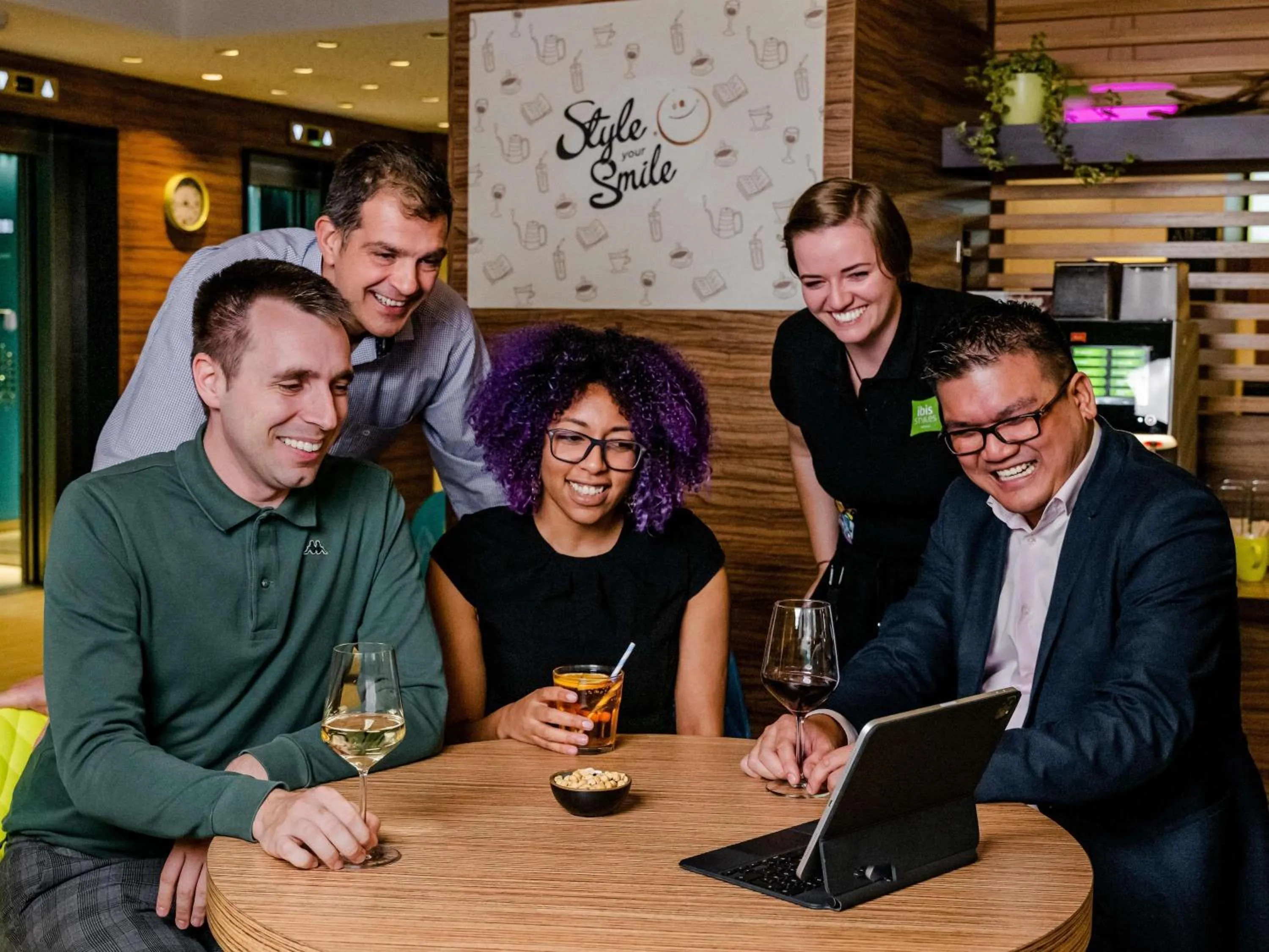 Lounge or bar in Ibis Styles Wien City