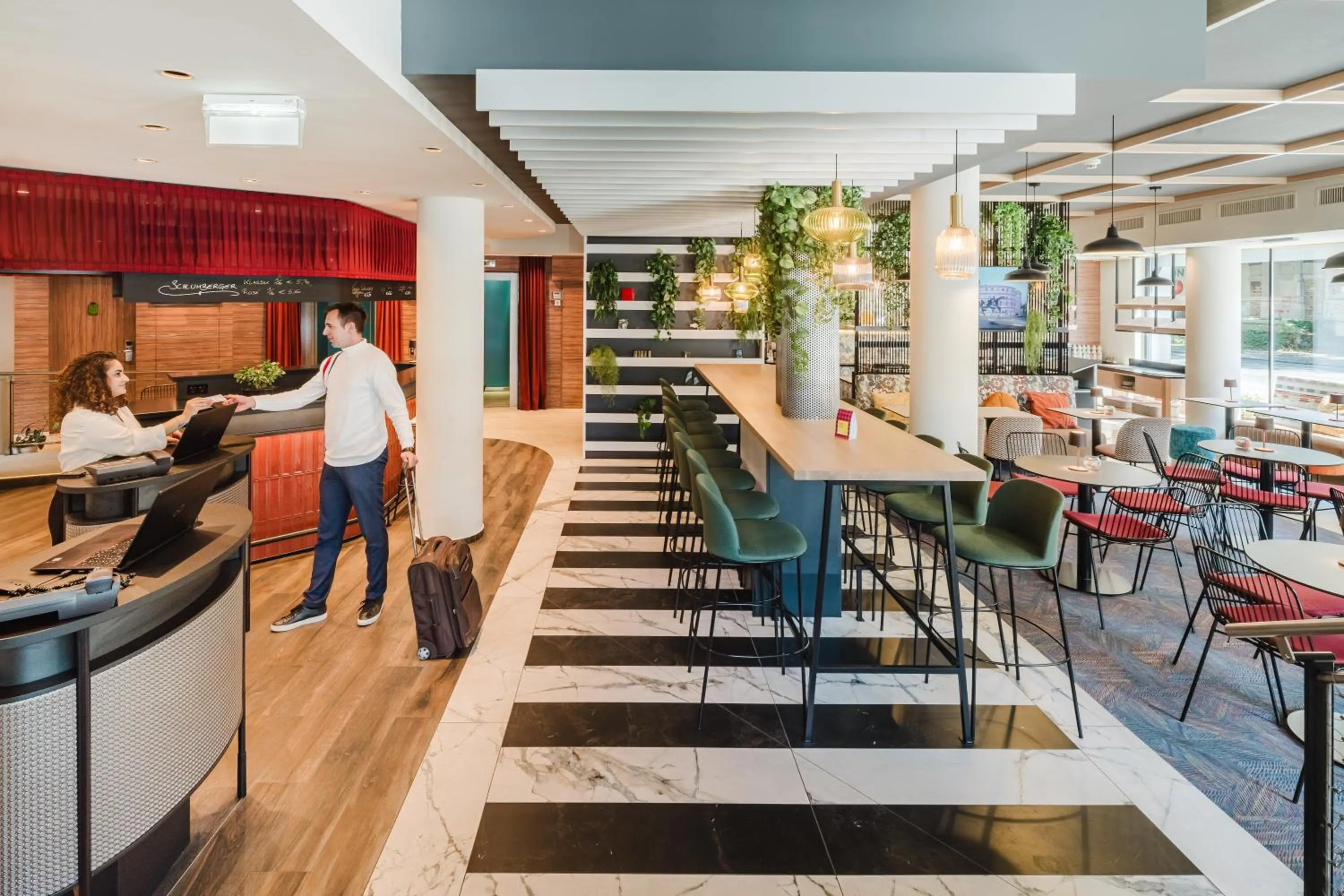 Lobby or reception in Ibis Styles Wien City