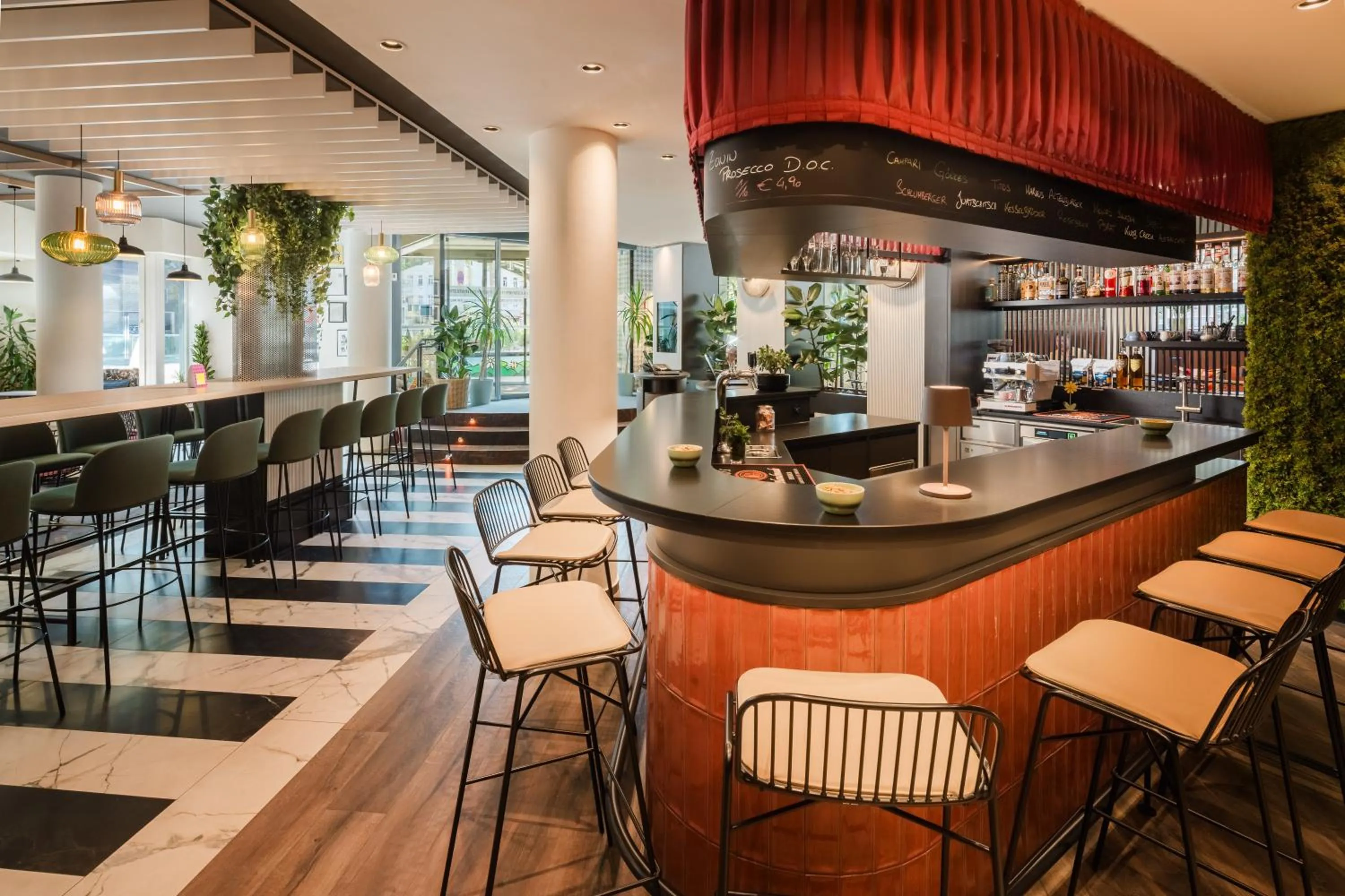 Lounge or bar in Ibis Styles Wien City