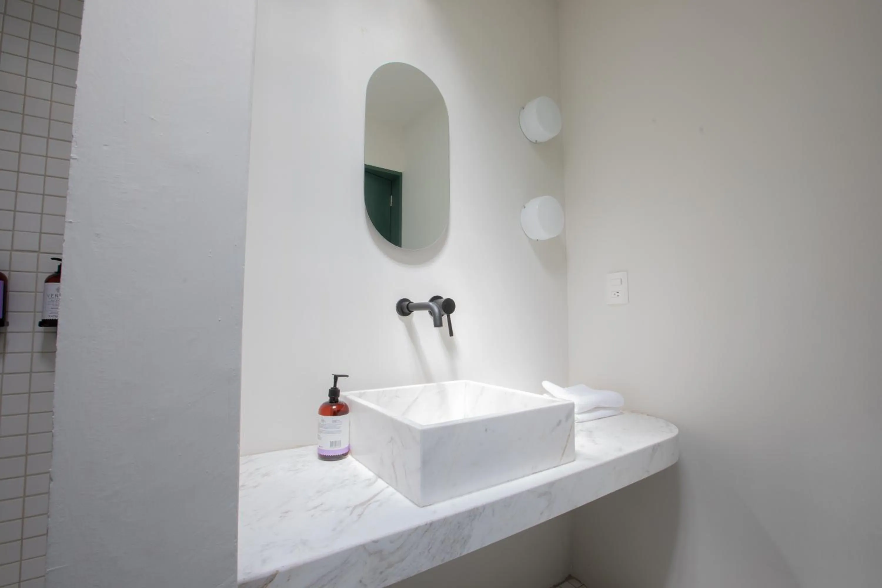 Casa Ixaya by Barrio México