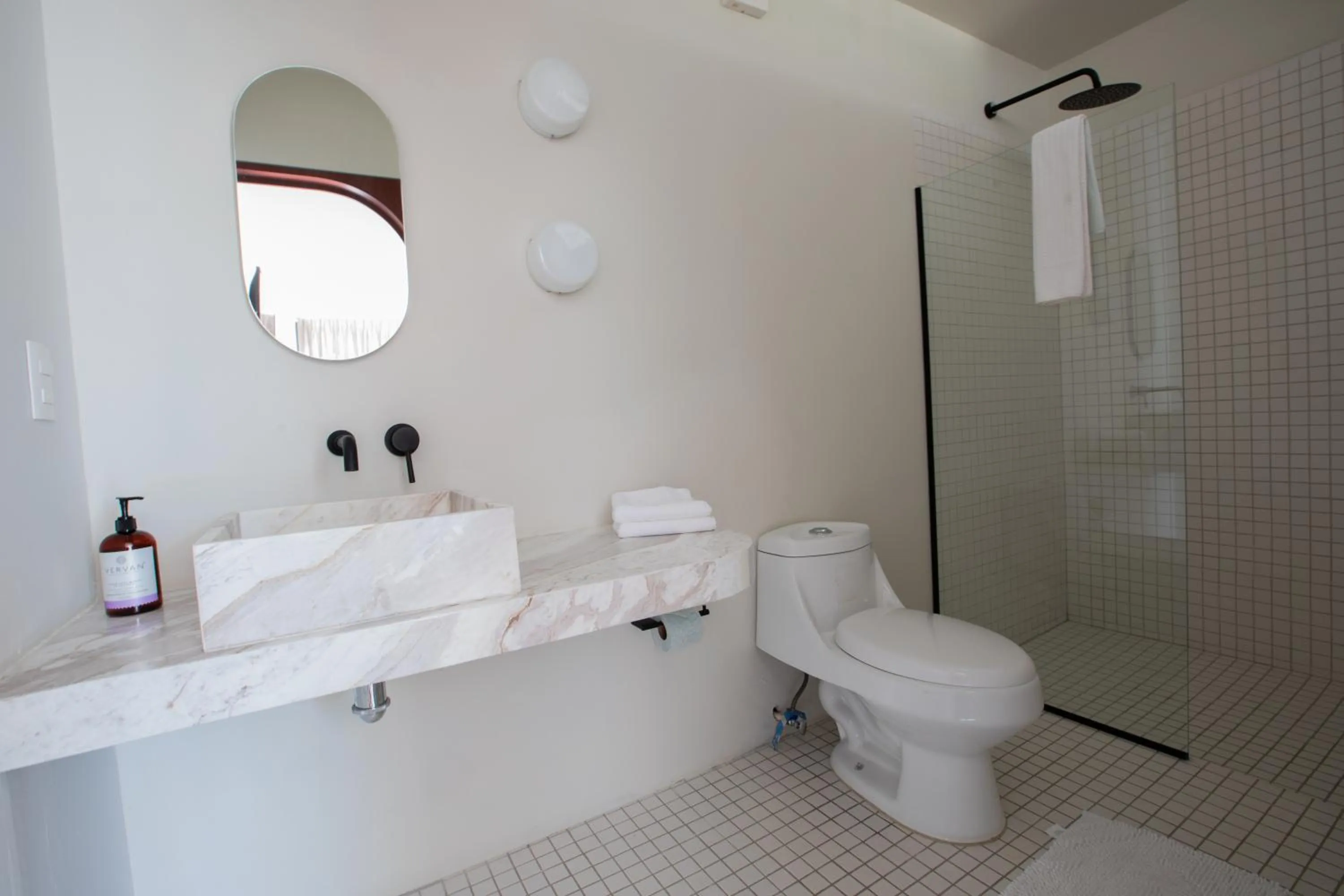 Casa Ixaya by Barrio México