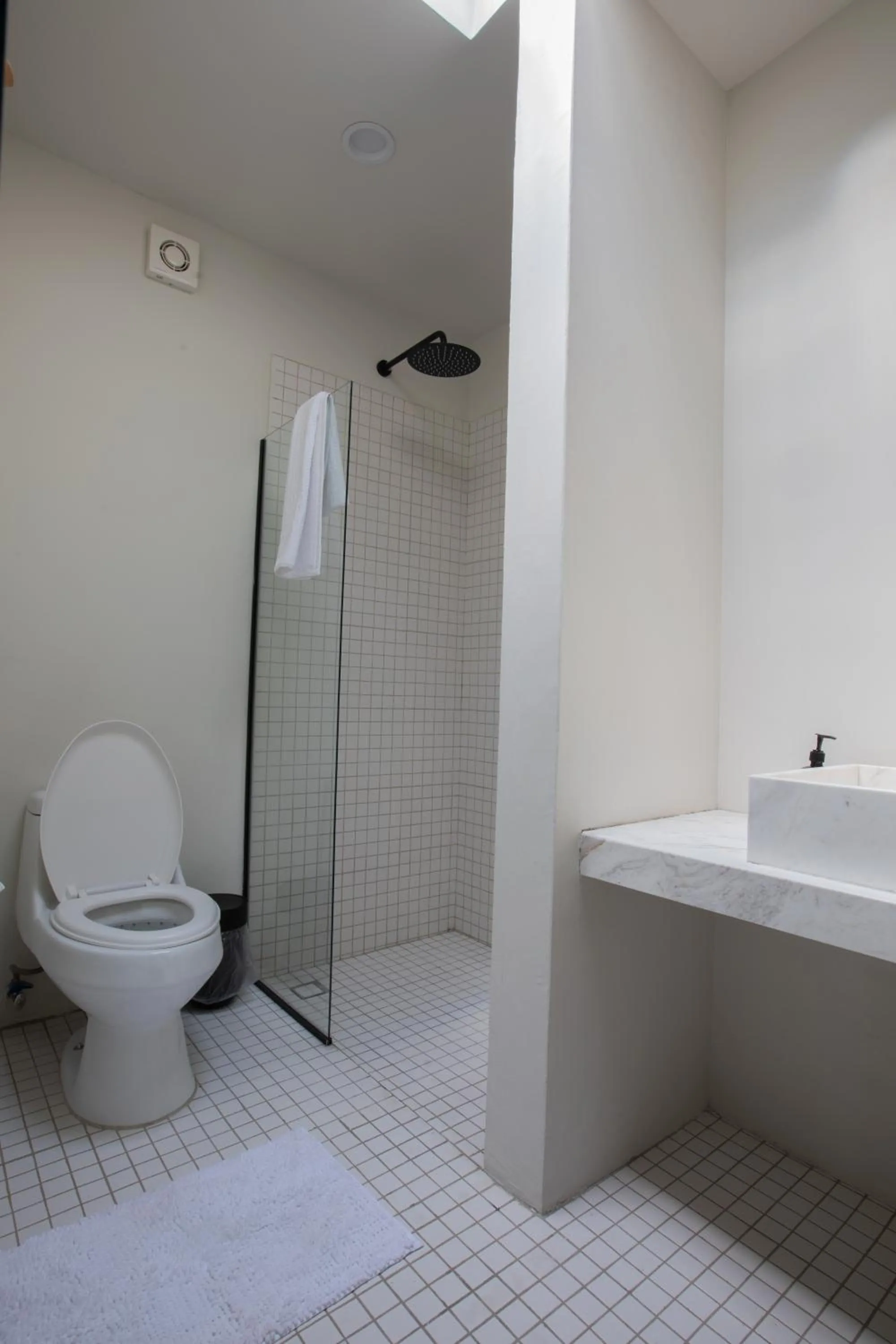 Casa Ixaya by Barrio México