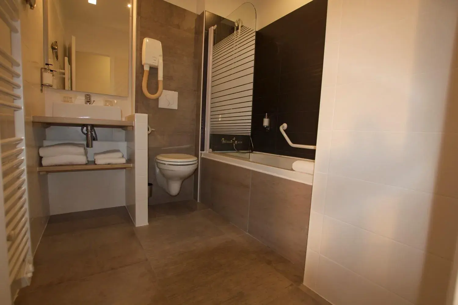 Twin Room in La Villa en L'île - 2 Piscines & Spa Twin Room in La Villa en L'île - 2 Piscines & Spa