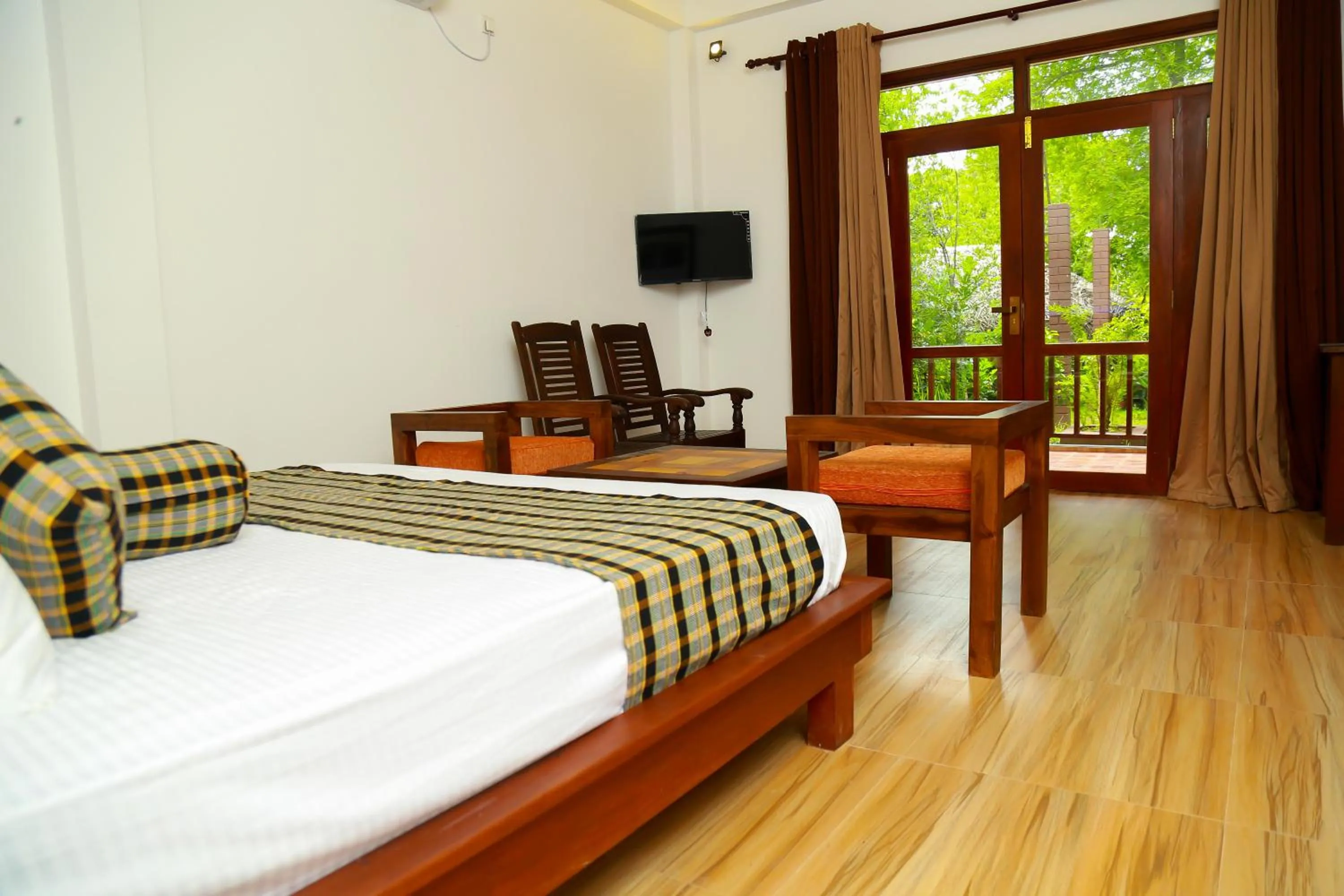 Deluxe Double Room in Heaven in Satinwoods