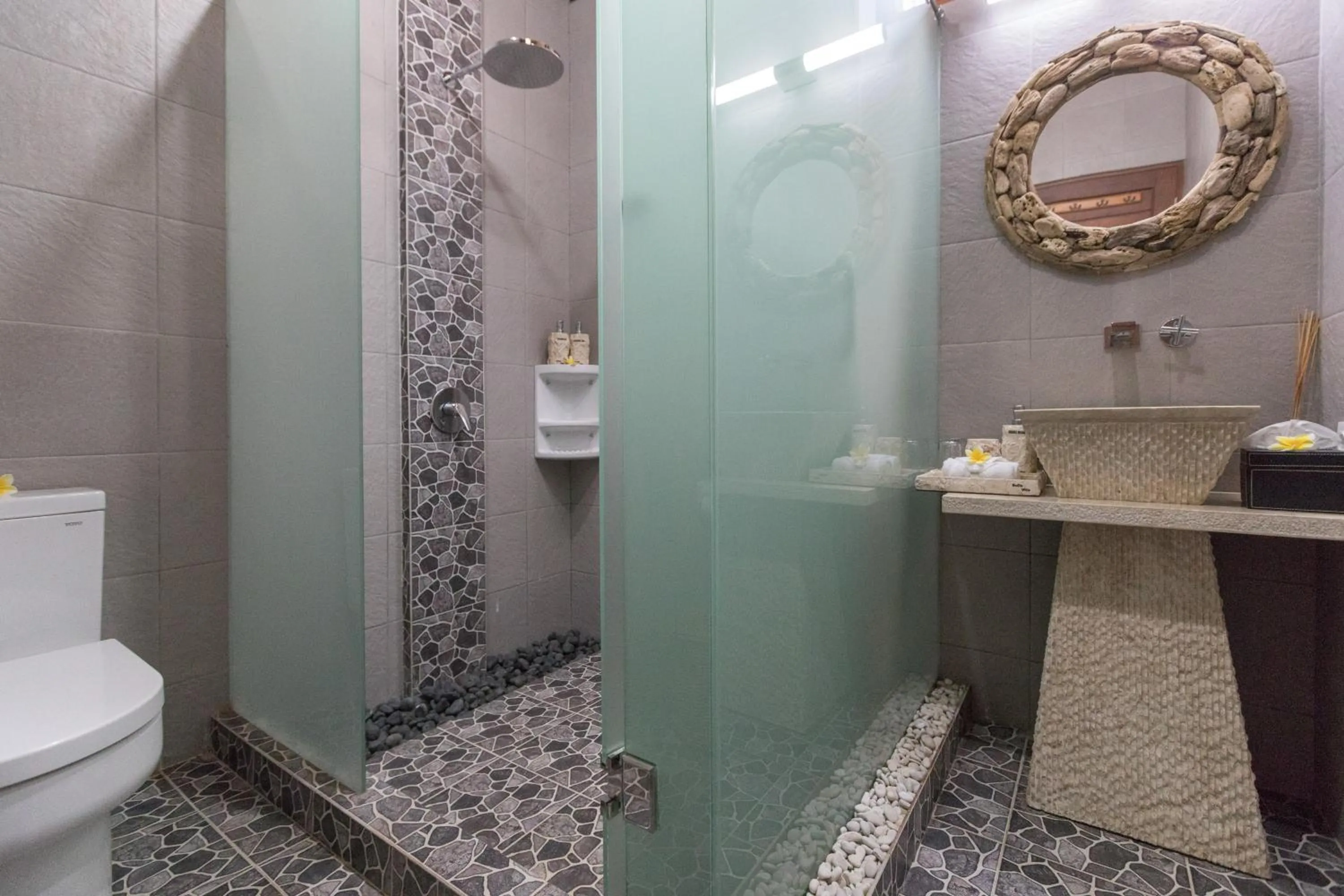 Bathroom in Villa SoDe Balangan by Nagisa Bali