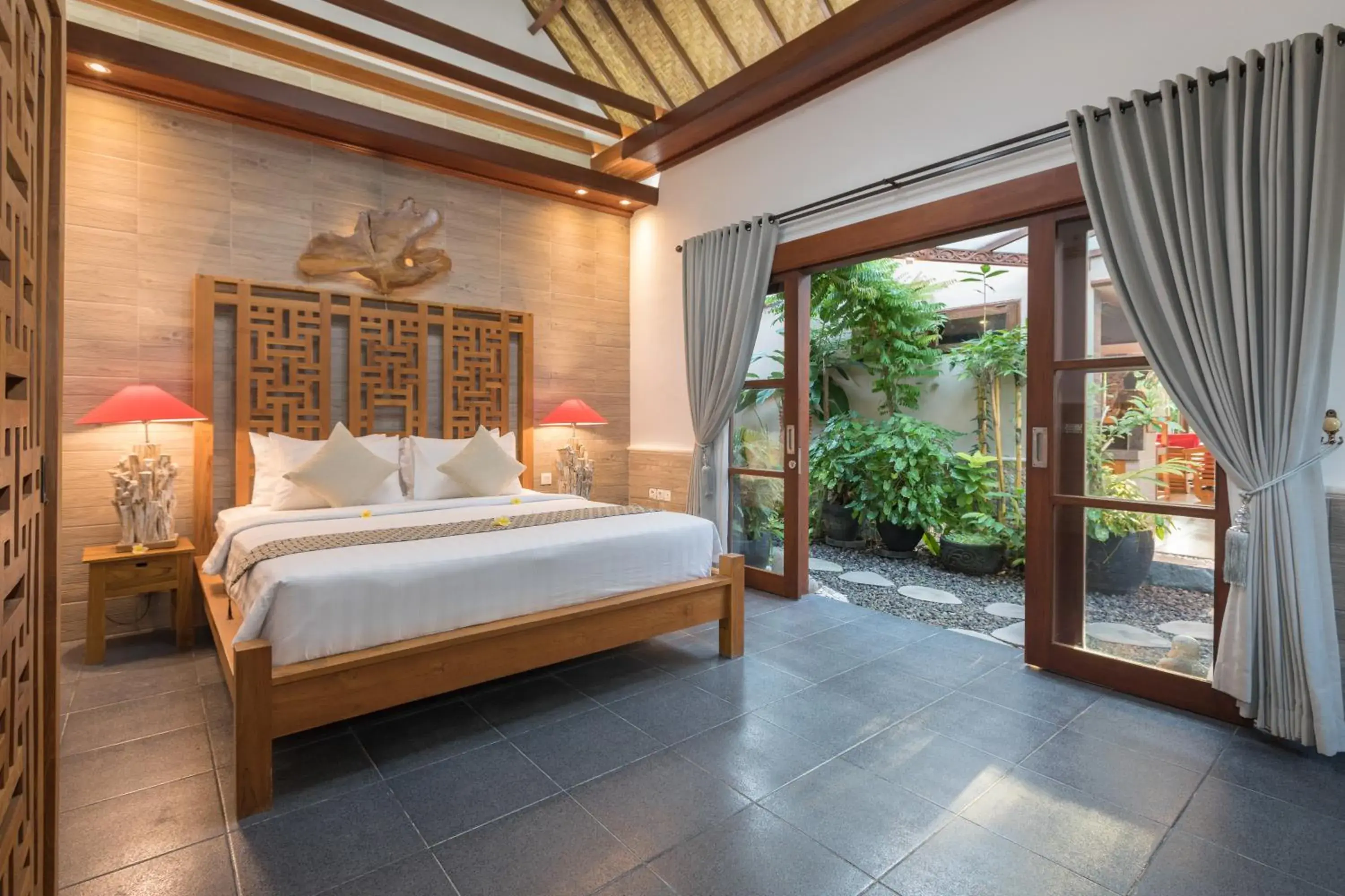 Four Bedroom Villa with Private Pool in Villa SoDe Balangan by Nagisa Bali Four Bedroom Villa with Private Pool in Villa SoDe Balangan by Nagisa Bali