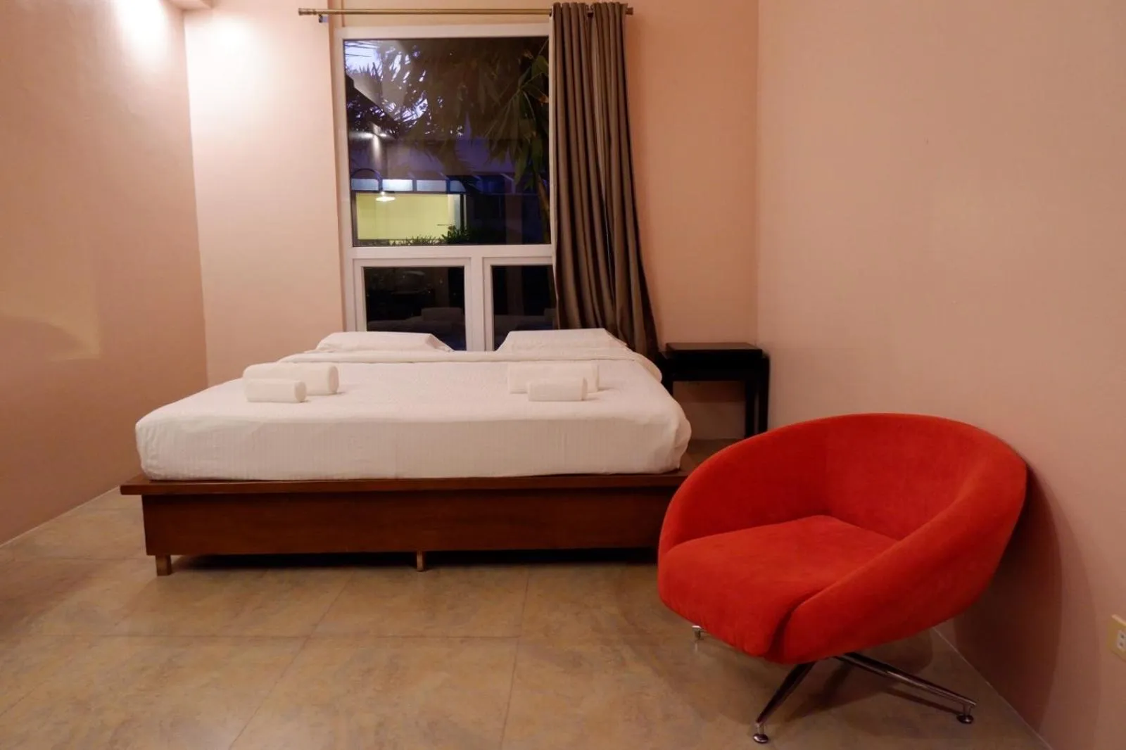 Bedroom, Bed in The Park - Silang