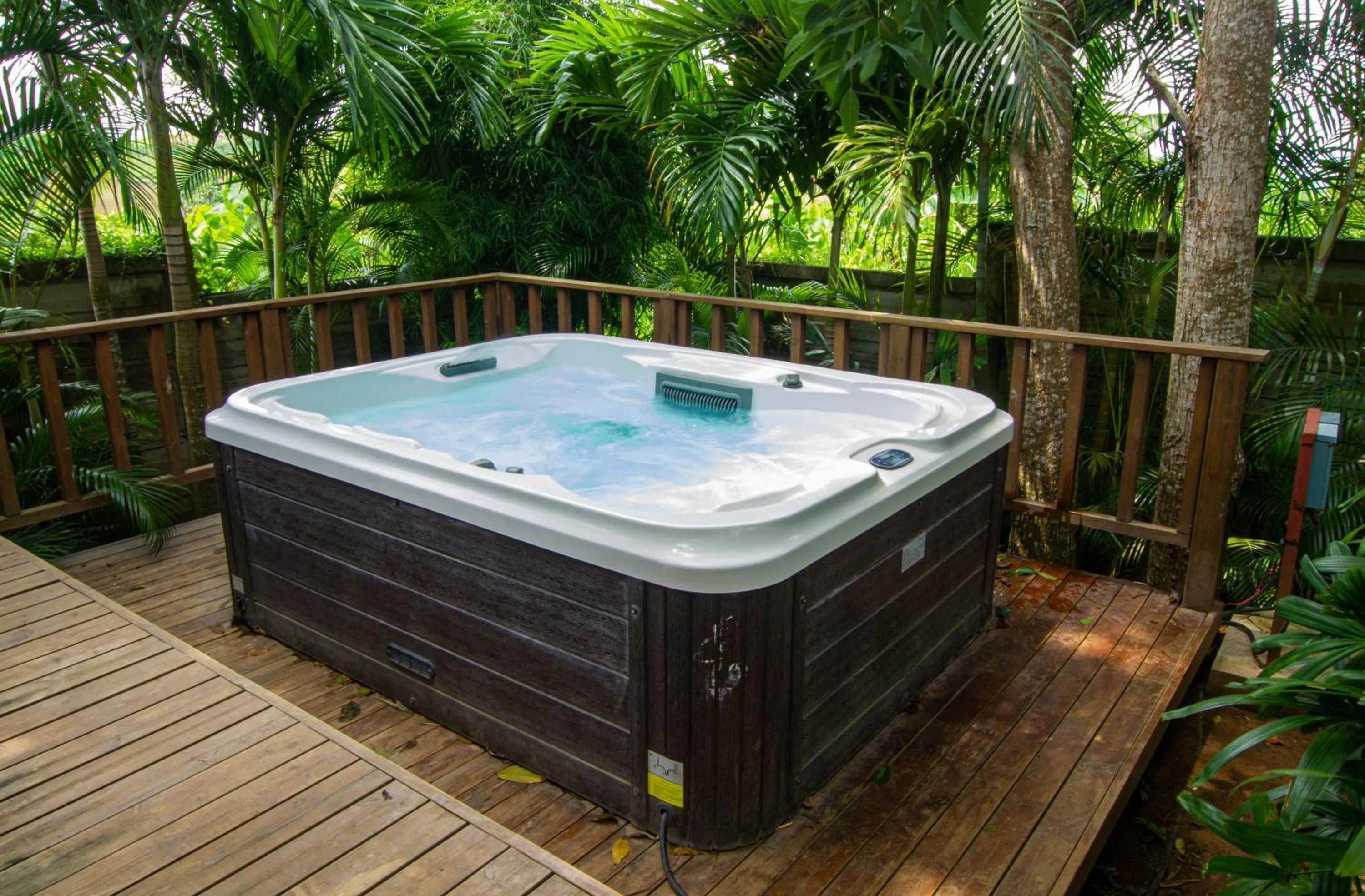 Hot Tub in The Park - Silang
