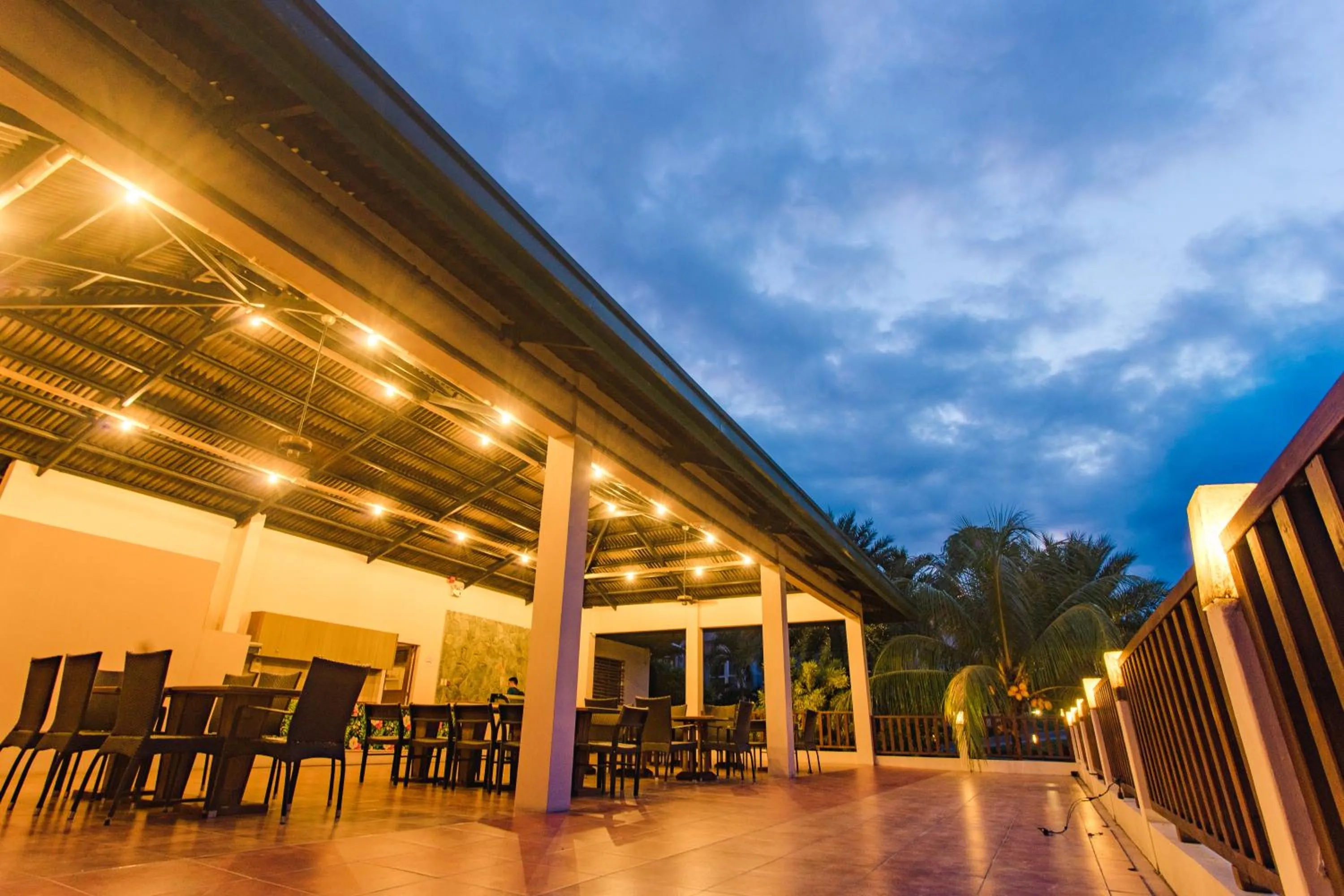 Restaurant/places to eat in The Park - Silang