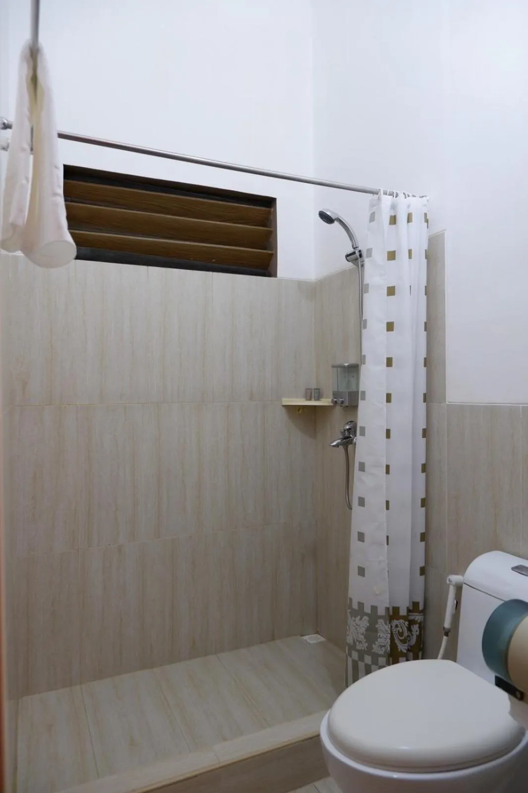 Bathroom in The Park - Silang