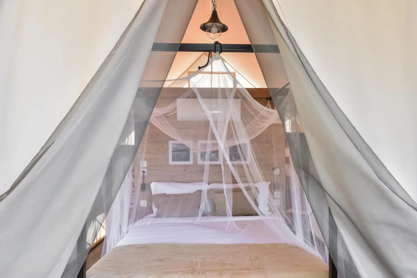 Bedroom, Bed in The Park - Silang