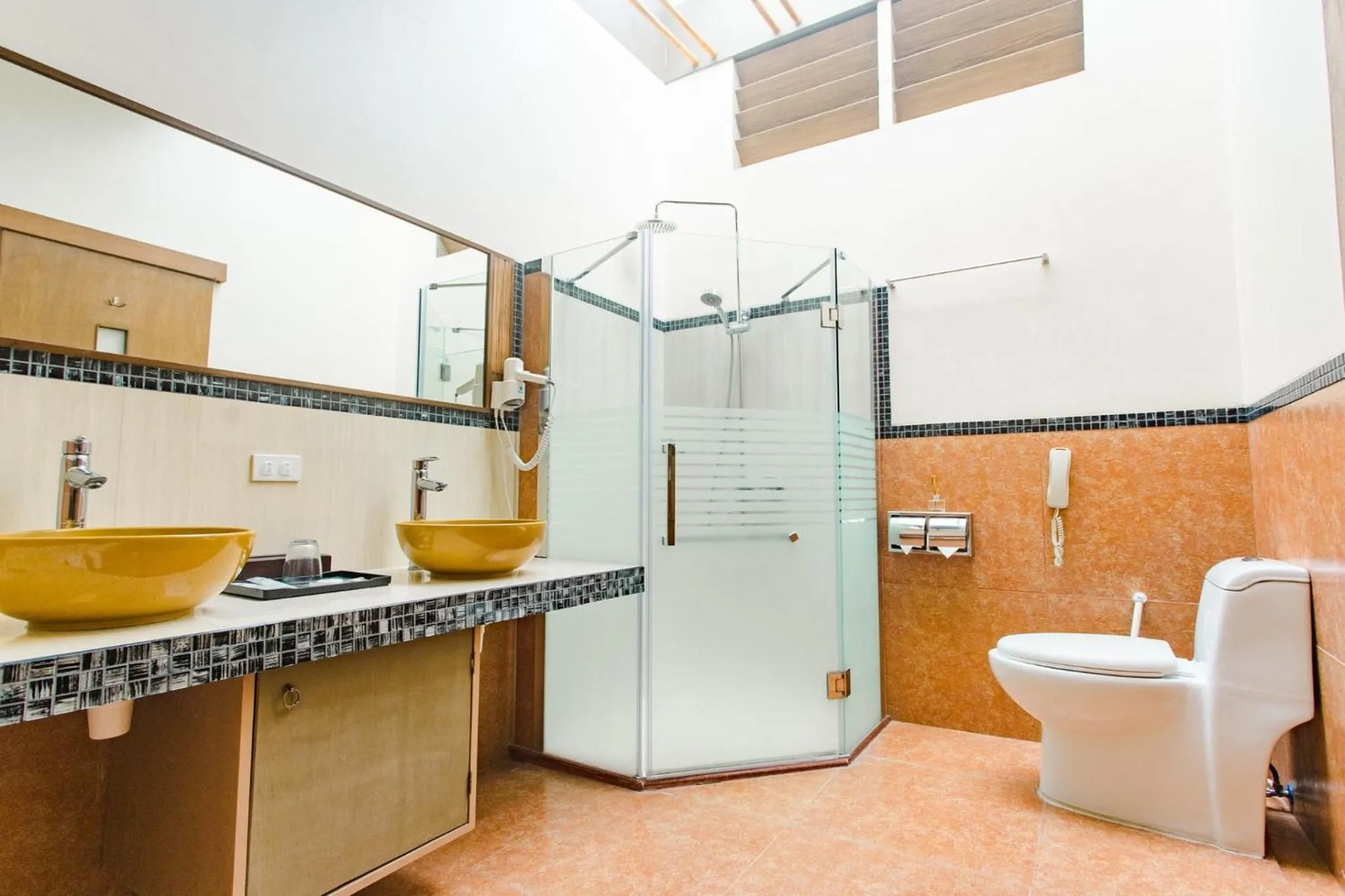 Bathroom in The Park - Silang