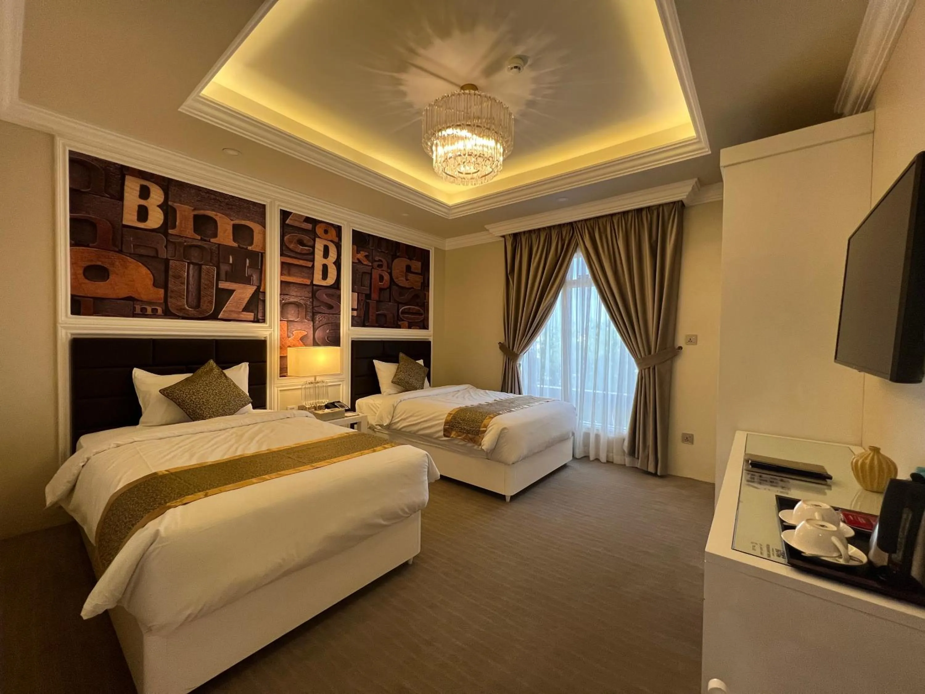 Bedroom, Bed in Remaj Hotel