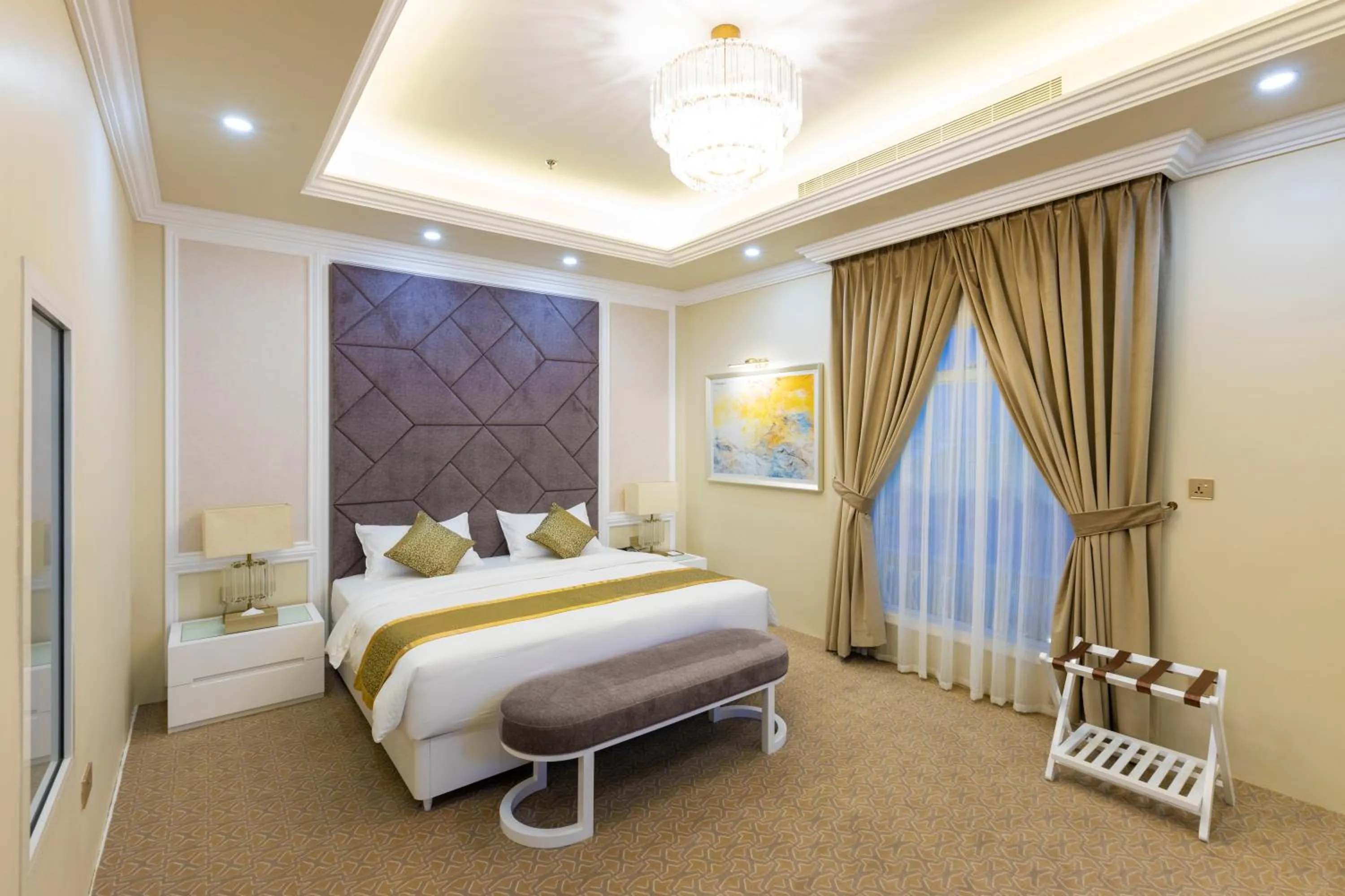 Bedroom, Bed in Remaj Hotel