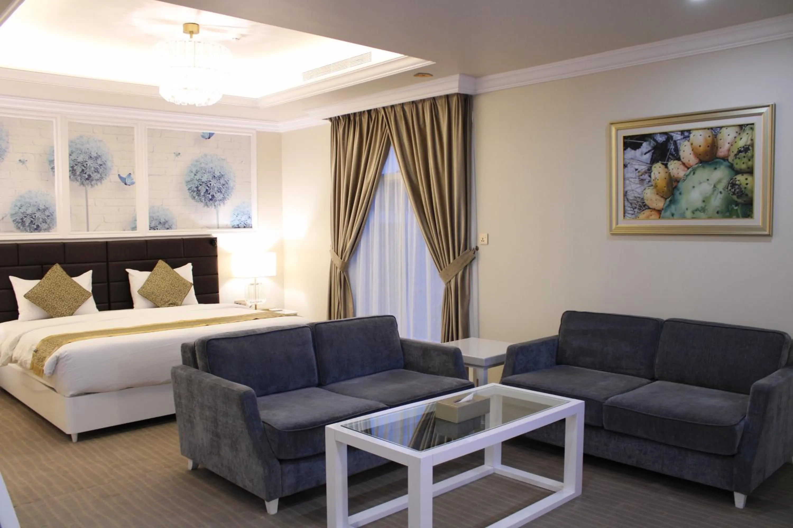 Bedroom, Bed in Remaj Hotel