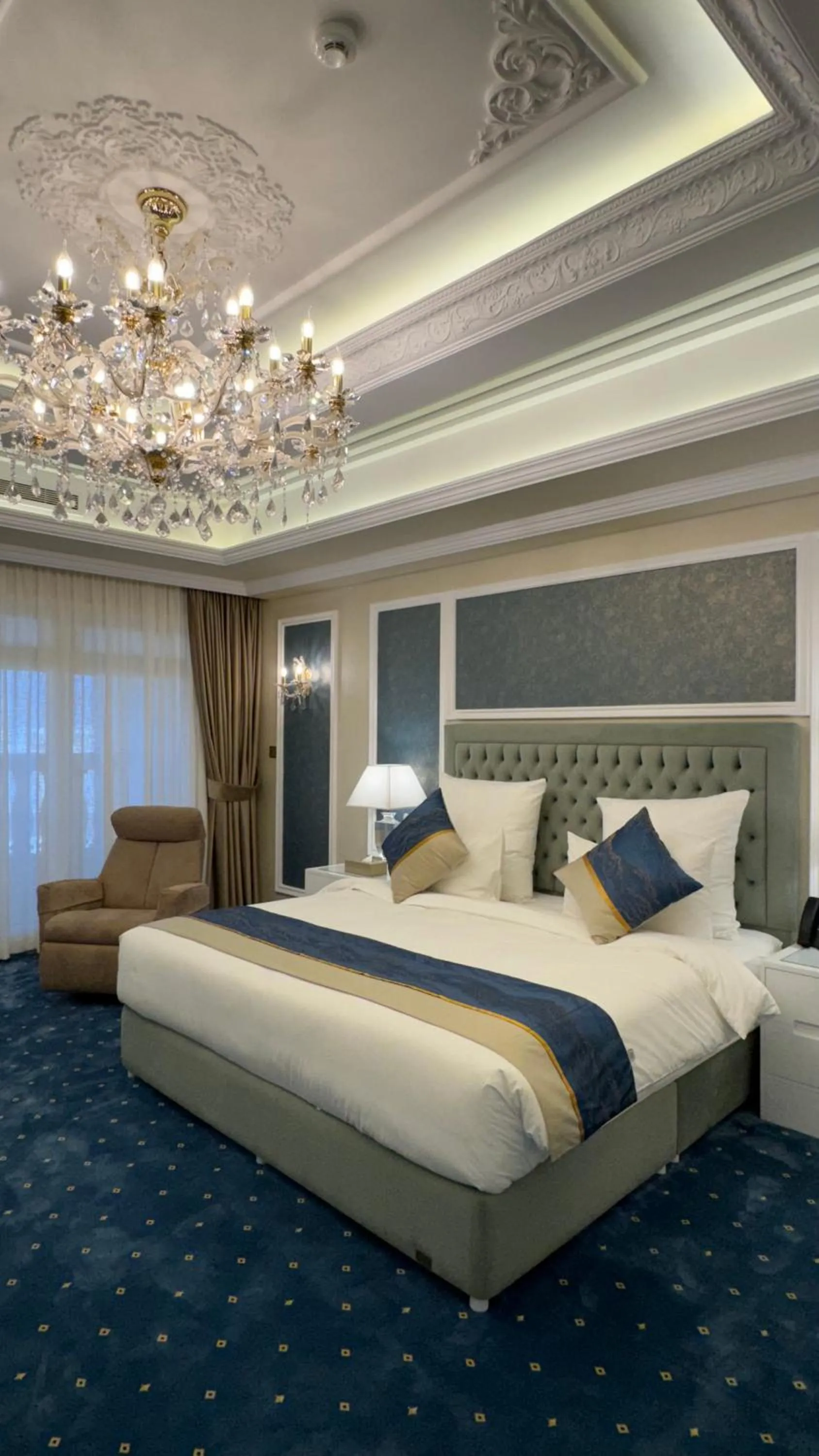 Bedroom, Bed in Remaj Hotel