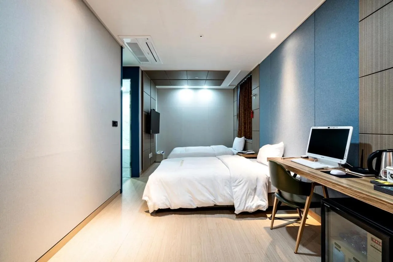 Bed in Siheung Seoul Tourist Hotel