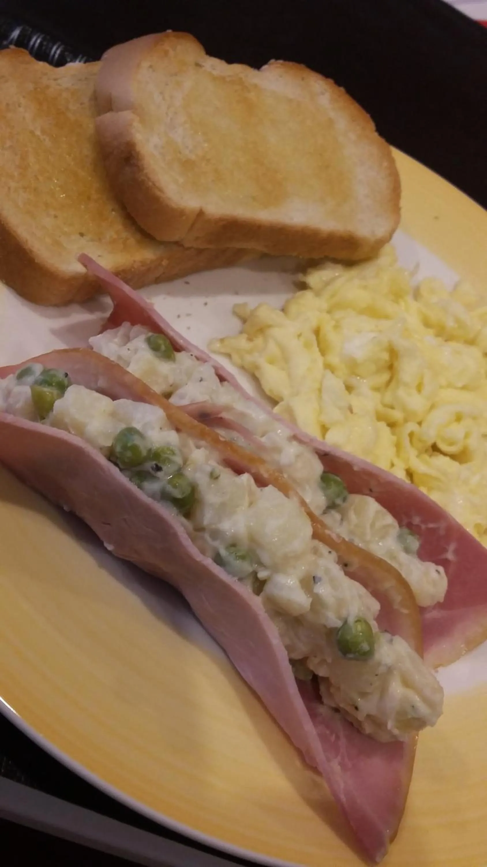 Breakfast in Vancouver Traveller B&B