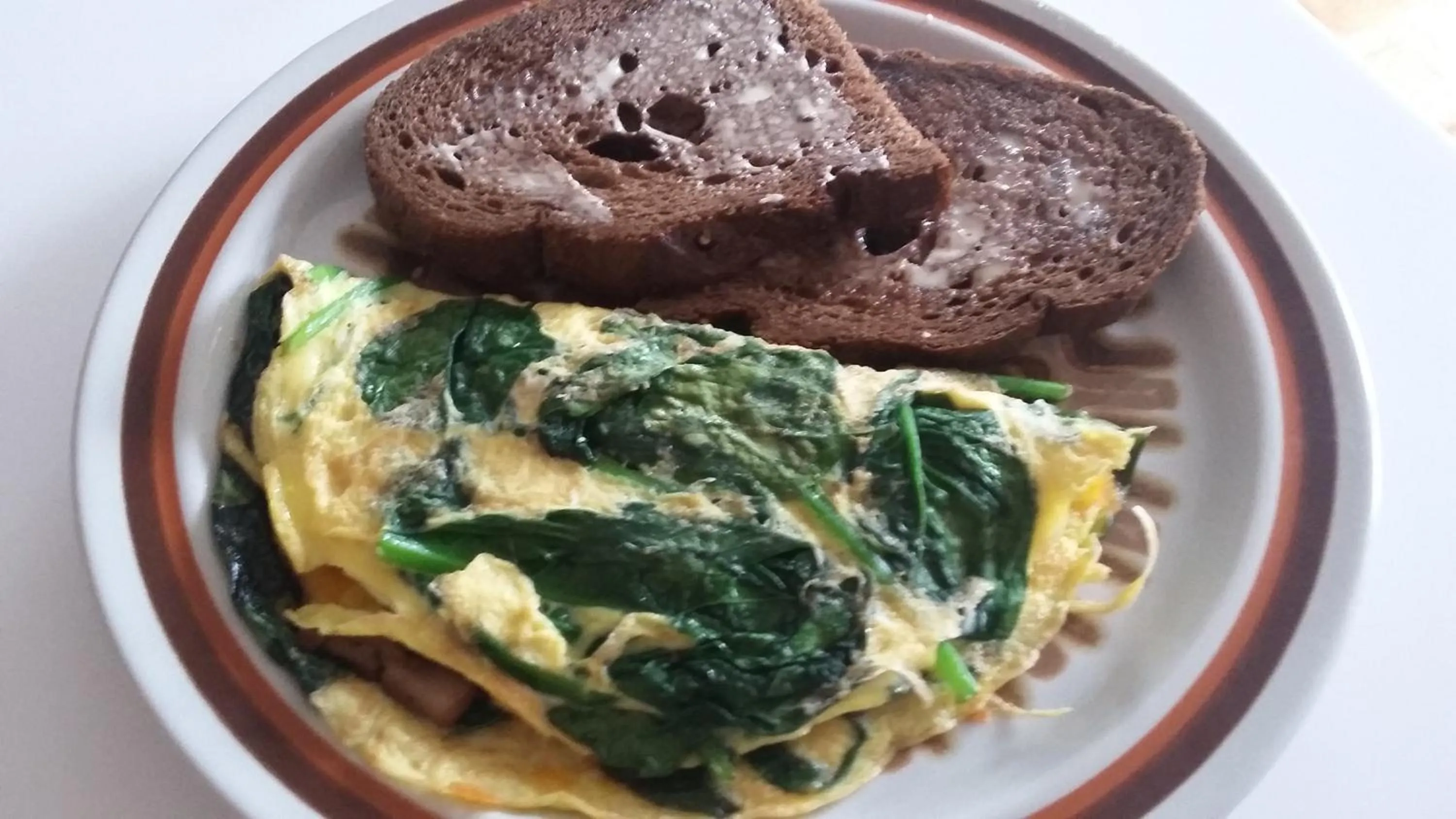 Breakfast in Vancouver Traveller B&B