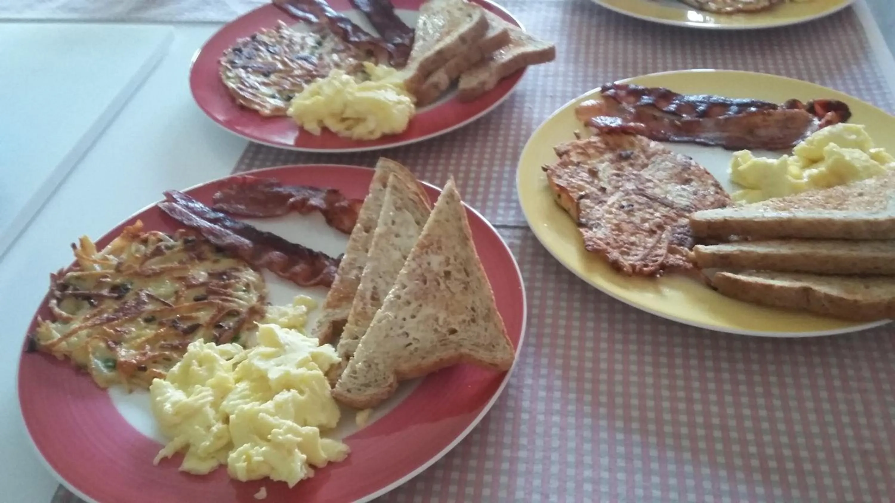 Breakfast in Vancouver Traveller B&B