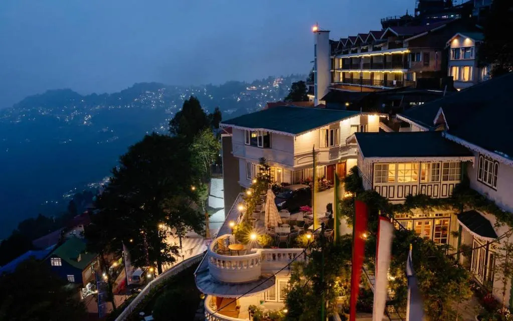 Property building in Udaan Dekeling Resort, Darjeeling